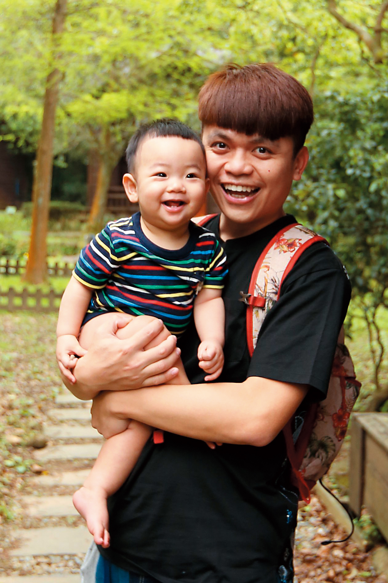 網紅蔡阿嘎婚後育有兒子蔡桃貴。(翻攝自蔡阿嘎臉書)