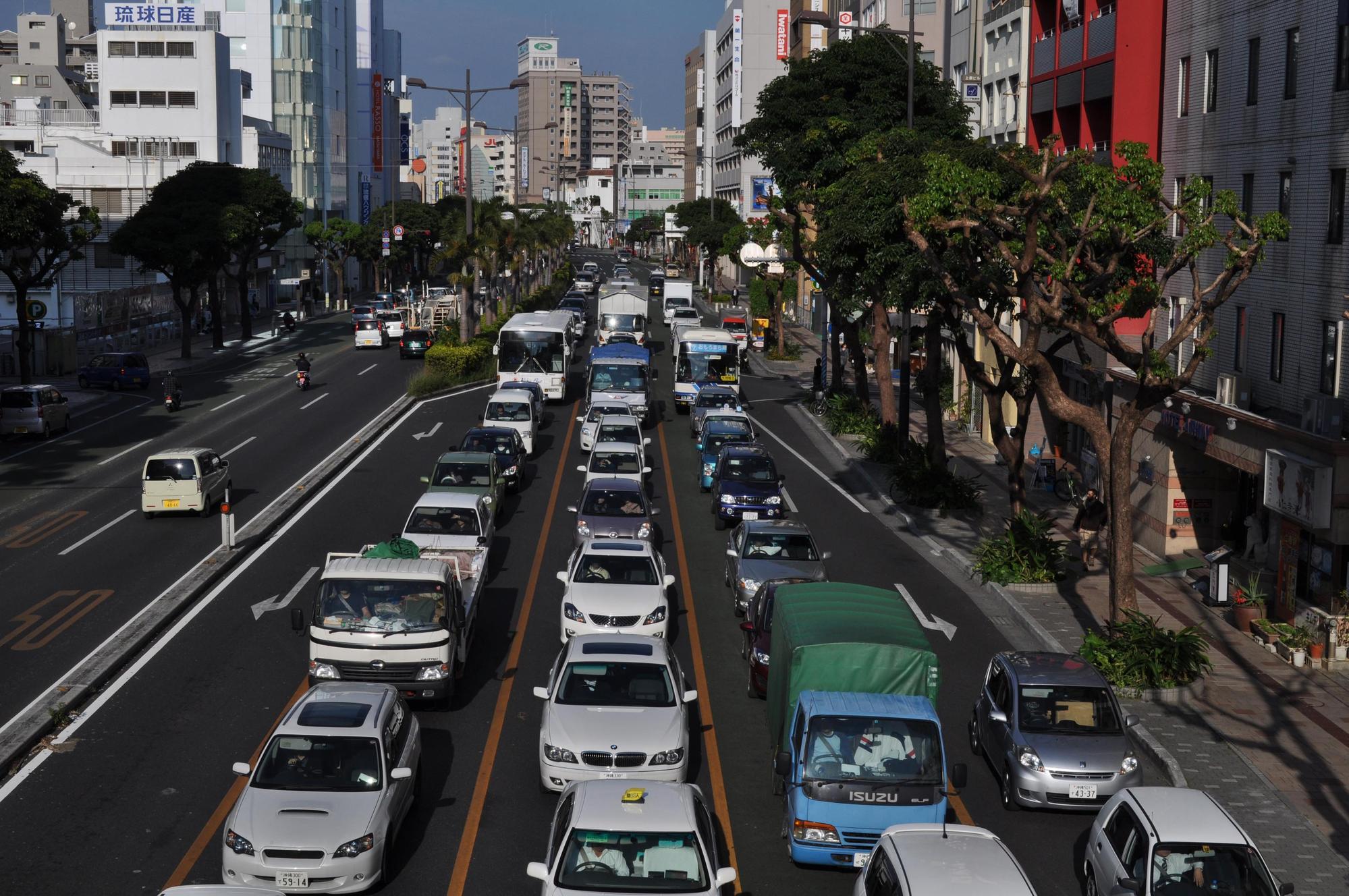 租車自駕遊沖繩的玩法,越來越受到觀光客歡迎。(東方IC)