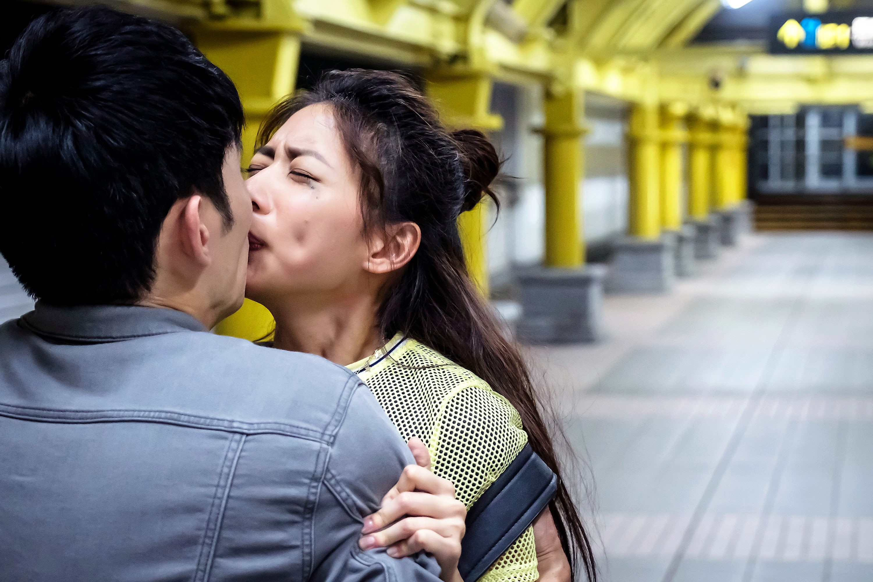 陳妤強吻張書豪再甩巴掌。（歐銻銻娛樂提供）