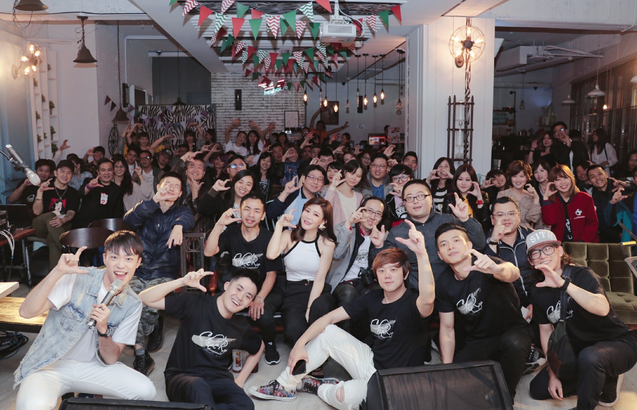 孟慶而在5月10日舉辦睽違3年的全創作生日音樂會「A Better Me」,吸引大批粉絲參加。(孟慶而提供)