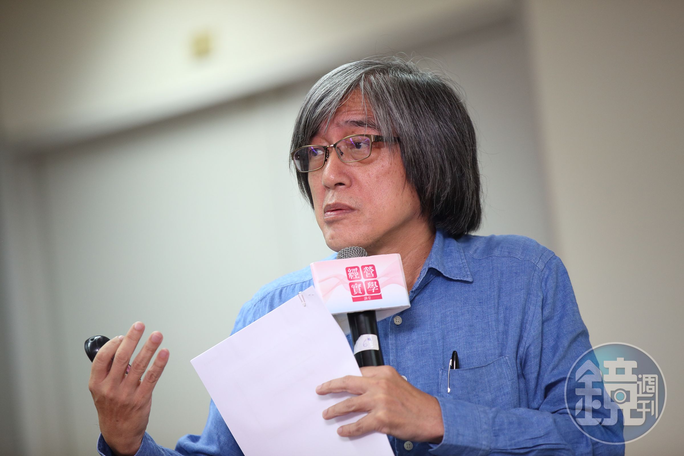 中華郵政物流園區惹議，詹宏志站上火線重砲抨擊政府莫名其妙。