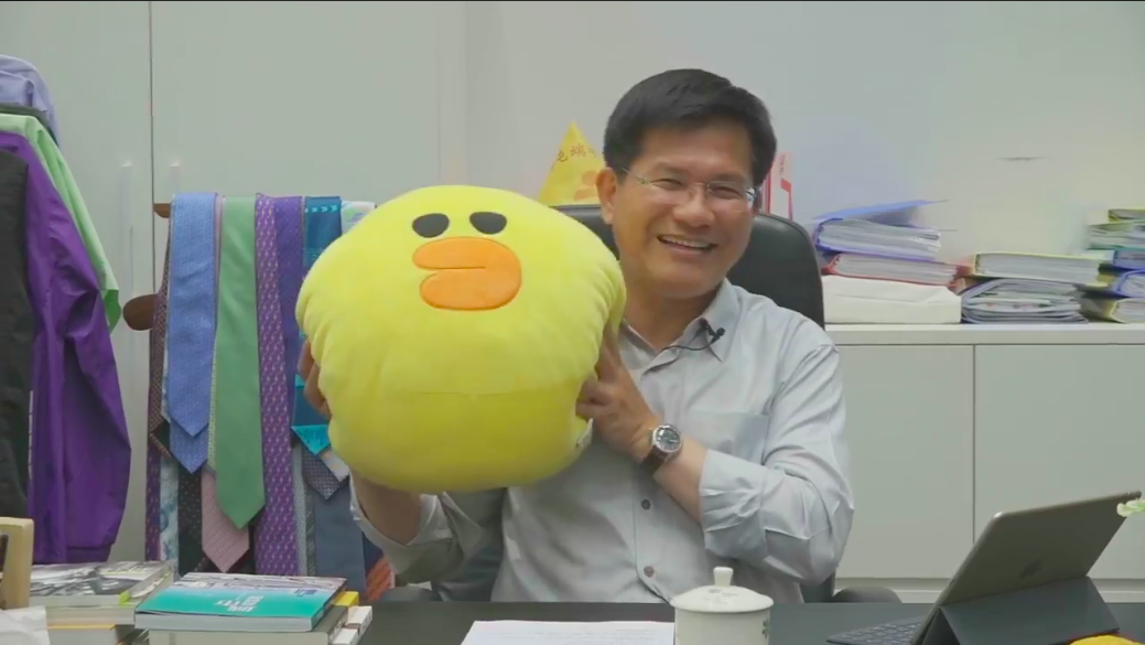 林佳龍去年敗選後曾宣示要把上千萬的選舉補助款捐出，如今捐款用途終於曝光。（取自林佳龍臉書）