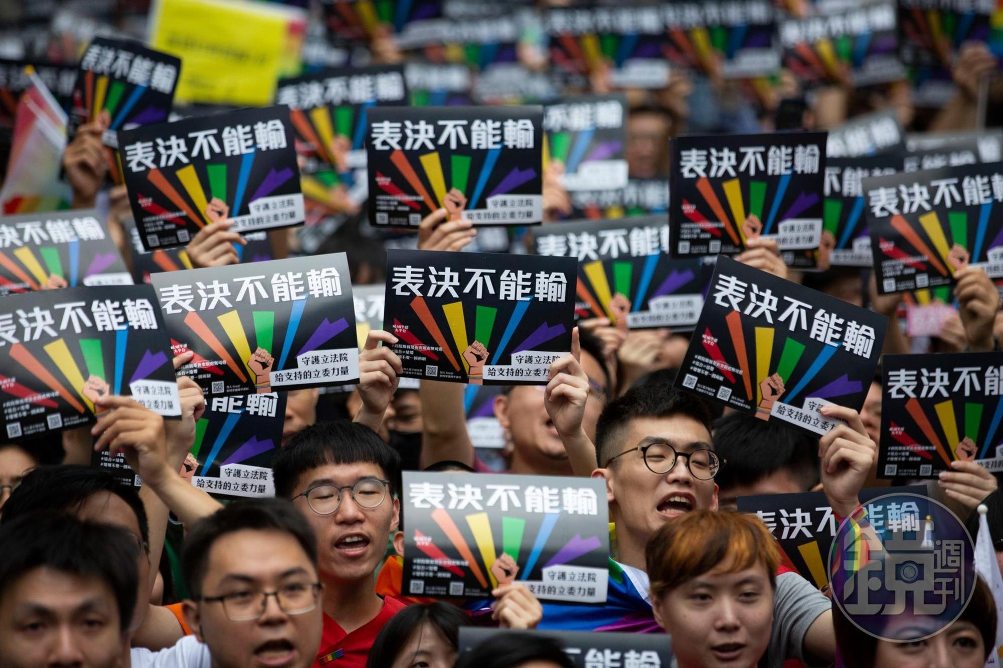 立法院院會今下午三讀通過《司法院釋字第七四八號解釋施行法》,將於下週五正式實施。