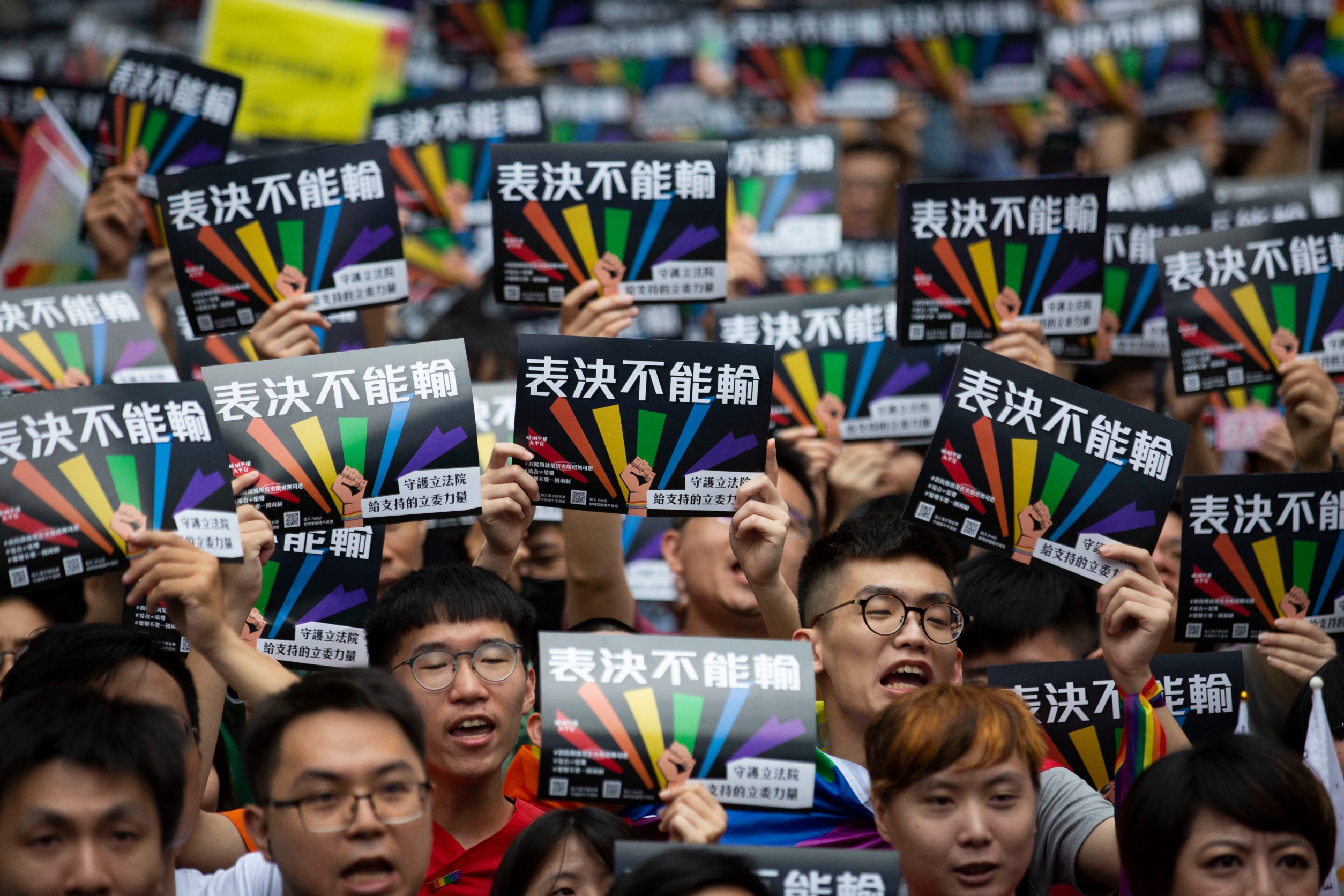 立法院院會今下午三讀通過《司法院釋字第七四八號解釋施行法》，將於下週五正式實施。