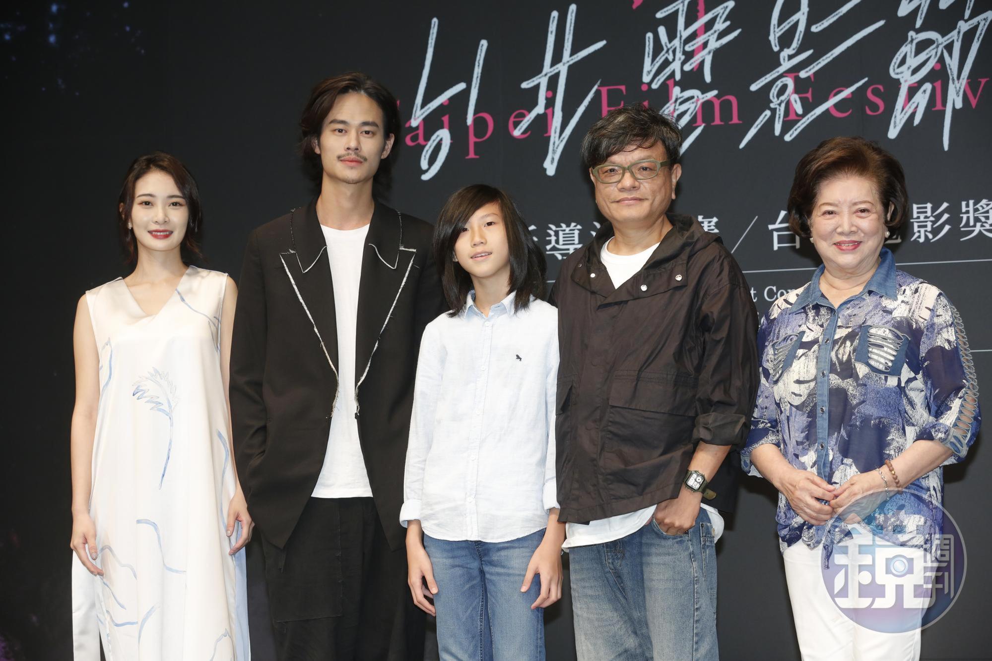 入圍台北電影獎國際新導演競賽《野雀之詩》代表,李亦捷(左起)、夏騰宏、高於夏、導演施立、以及入圍最佳女配角的陳淑芳。