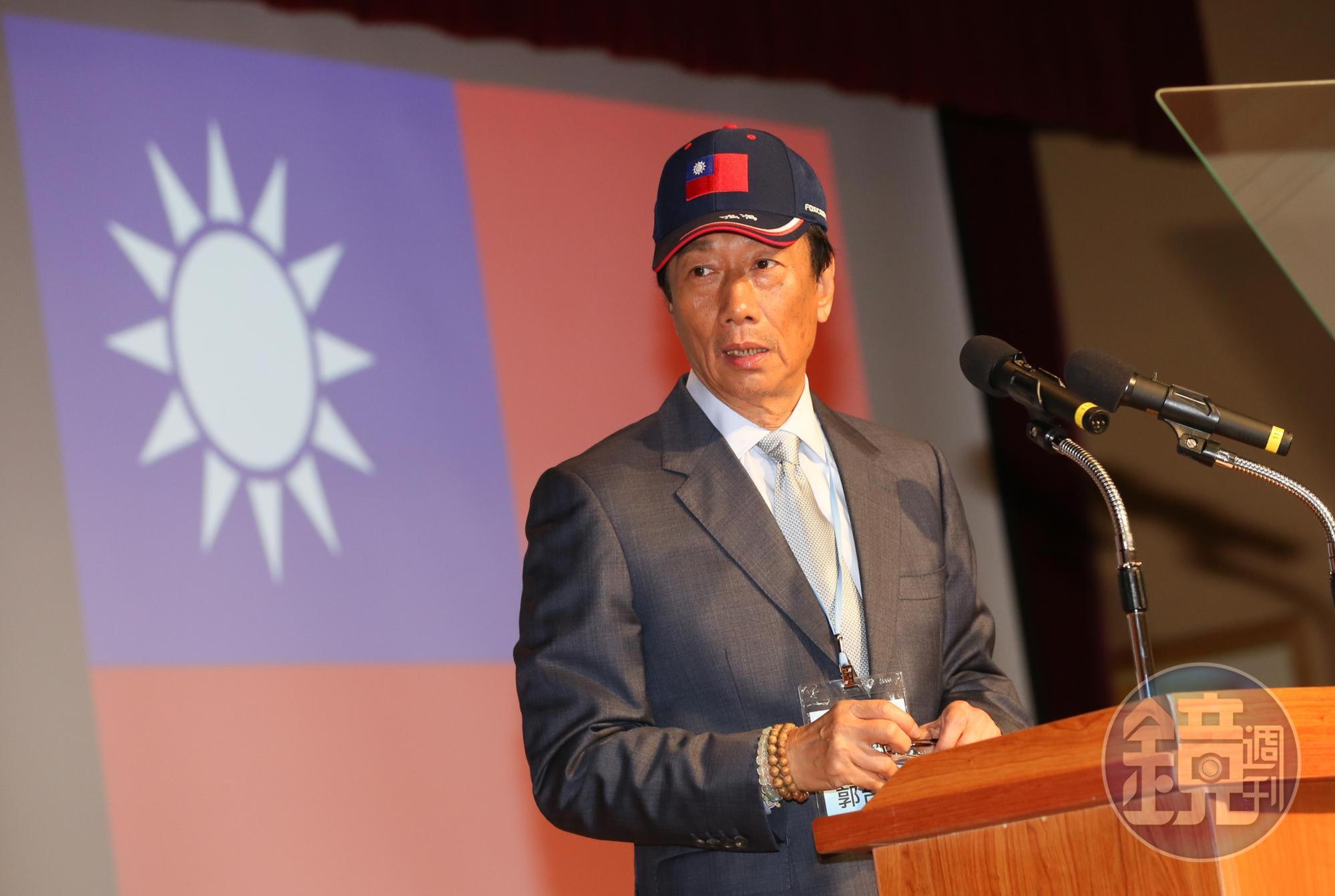 鴻海董事長郭台銘與總統蔡英文因年輕族群議題槓上。(本刊資料照)