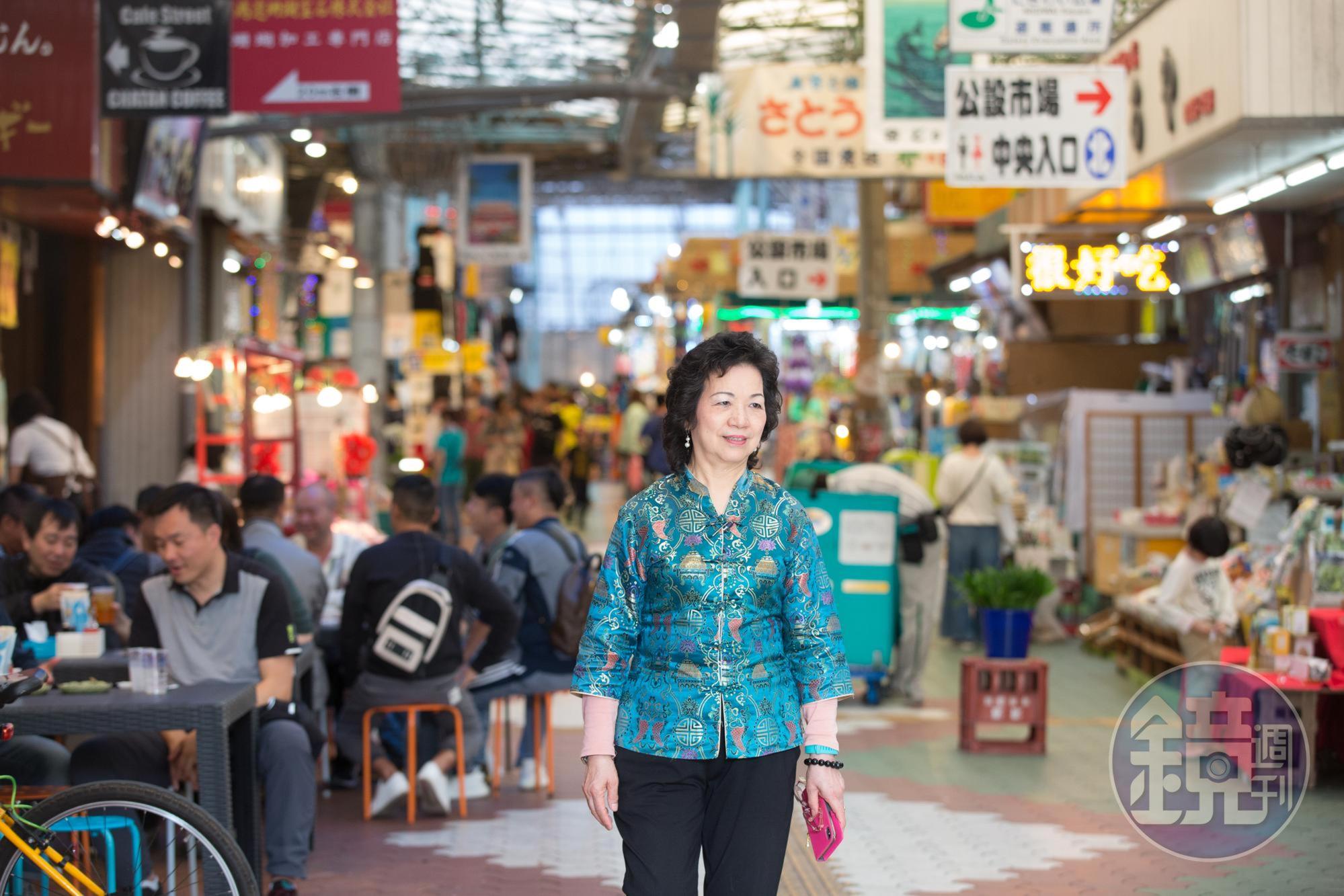 張陳雪貞在第一牧志公設市場打拚逾35年，這裡幾乎成為她第二個家。
