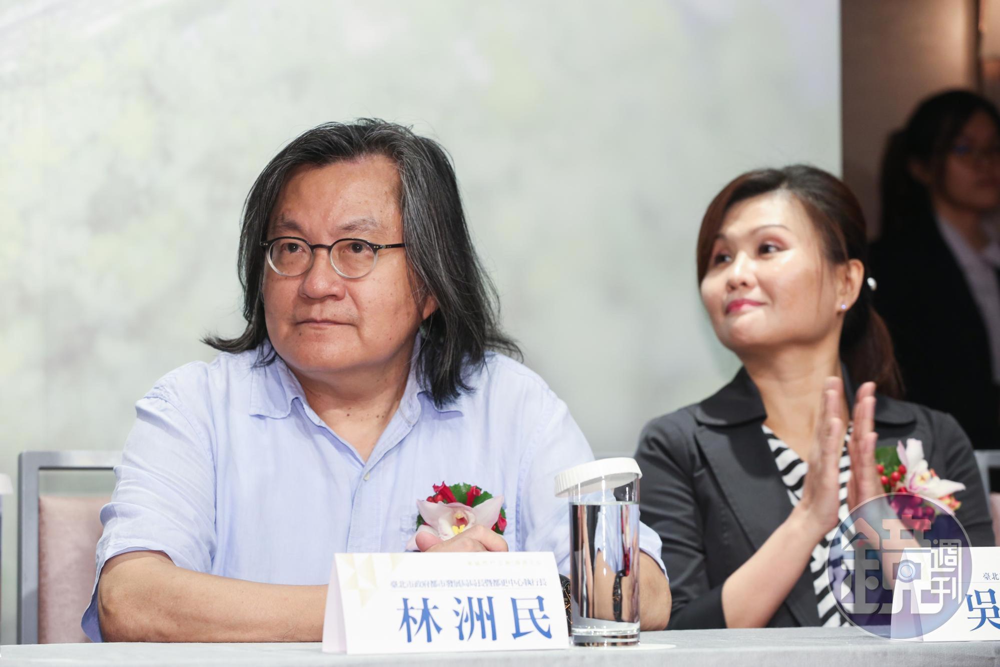 前台北市都發局長林洲民（左）控北捷福推長李文宗介入大巨蛋案，並在臉書上還原會議內容。
