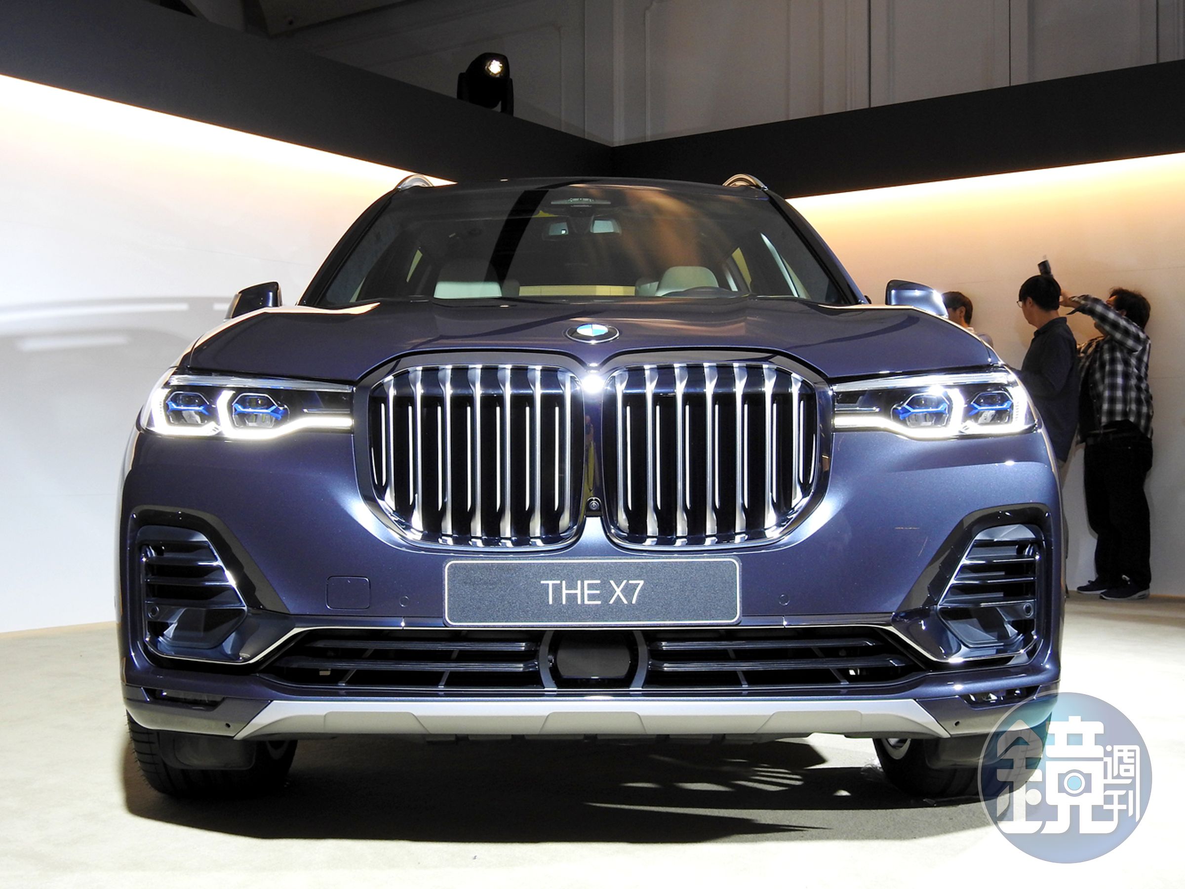 BMW有史以來最大的雙腎形水箱護罩。