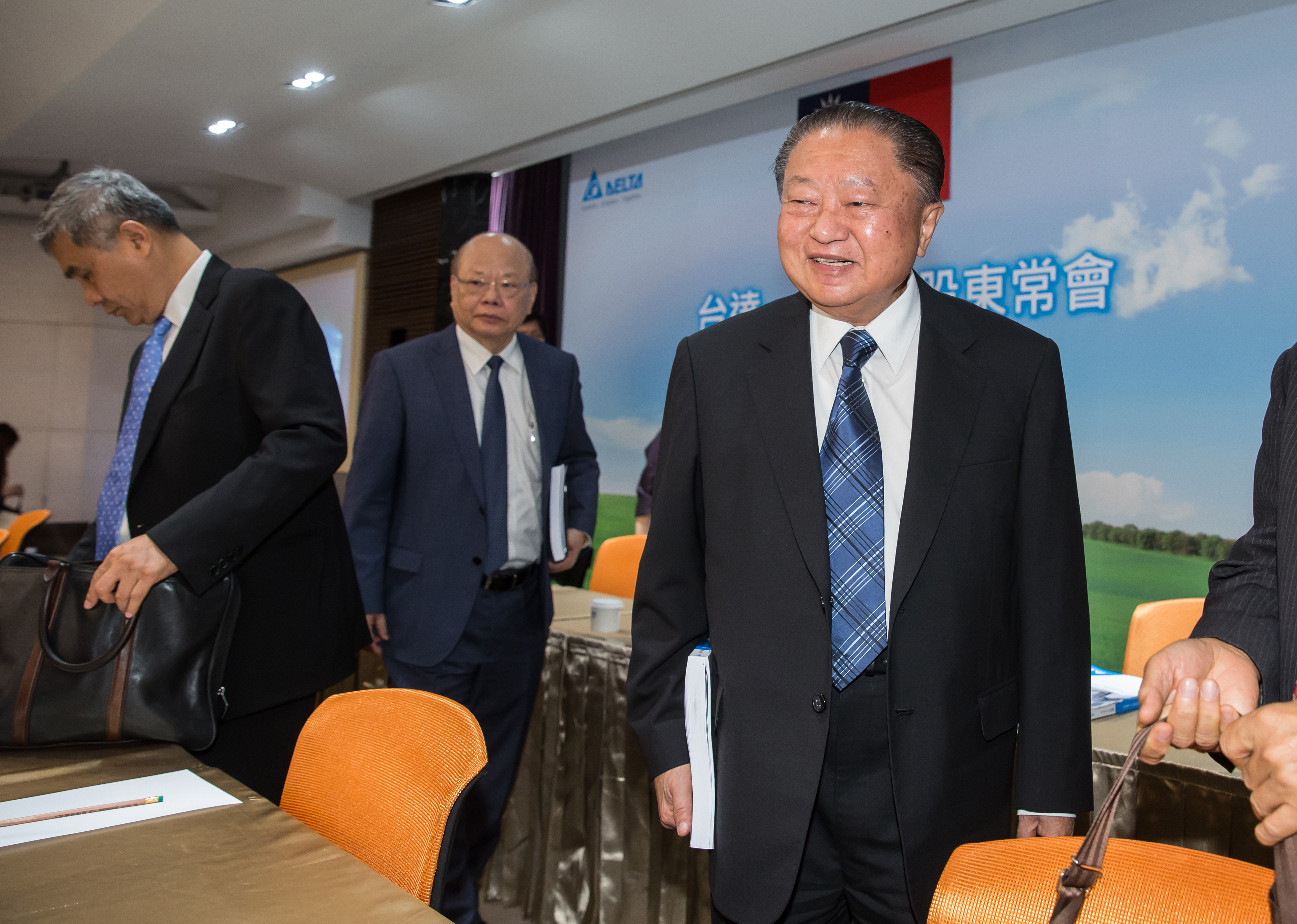 由科技大老鄭崇華創立的全球電源供應器龍頭台達電，被外界點名是回台投資的第一大業者。