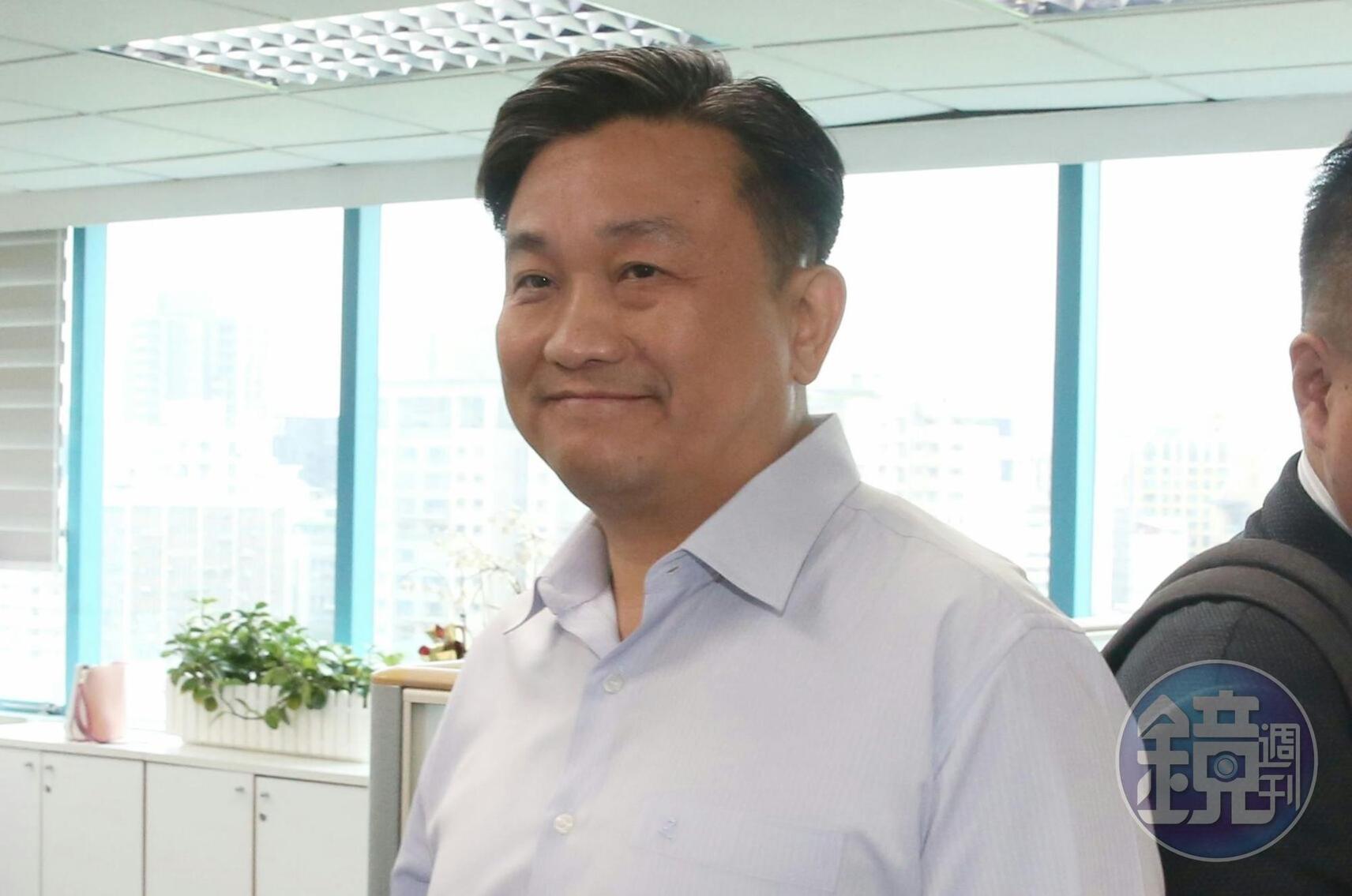 民進黨立委、中執委王定宇會前宣布他將提案要求中執會讓媒體直播採訪，讓外界不會有黑箱討論的質疑。