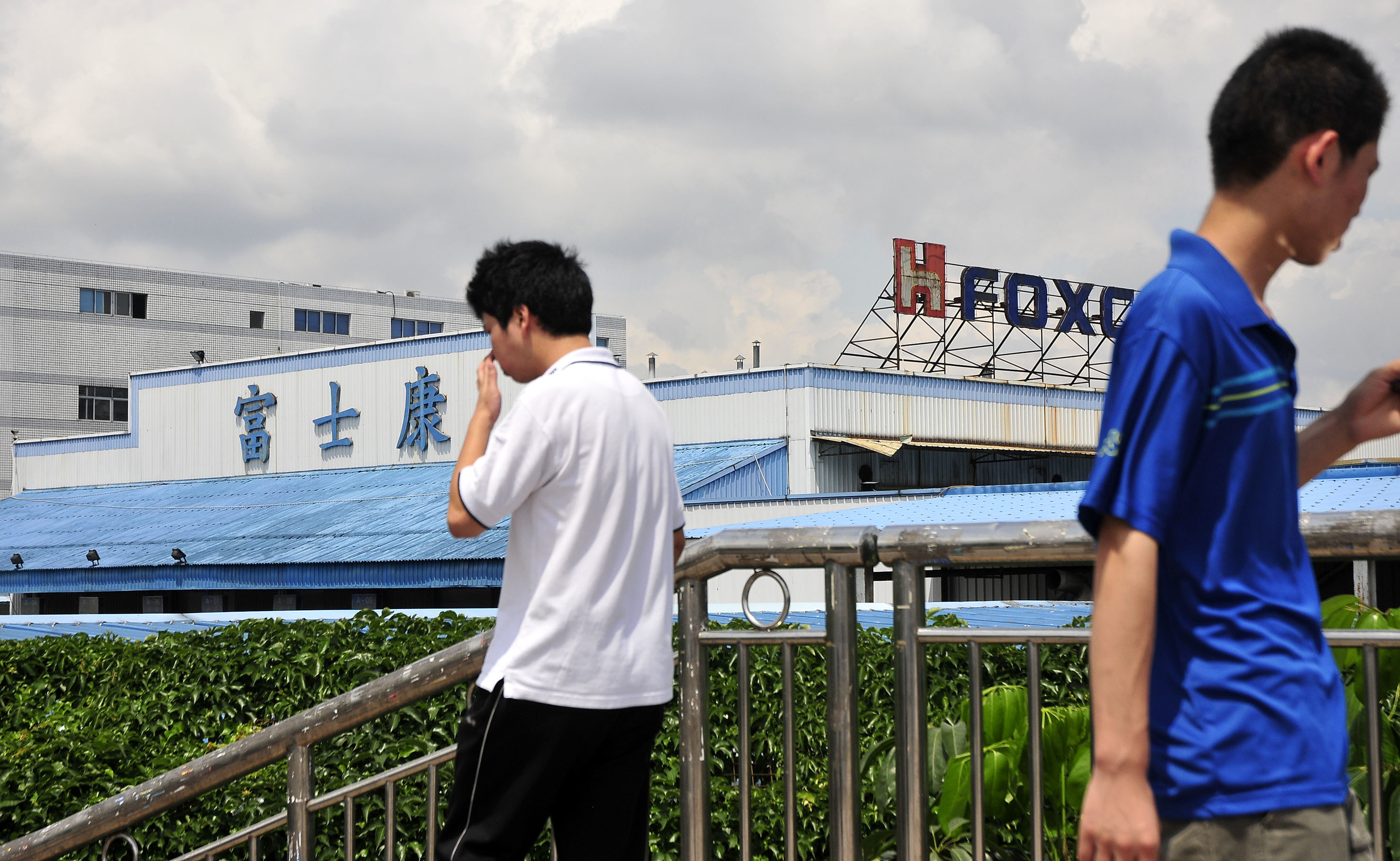 富士康前副總裁程天縱再度po出4,000字長文,詳細訴說當時防止員工自殺奮戰的煎熬。(東方IC)