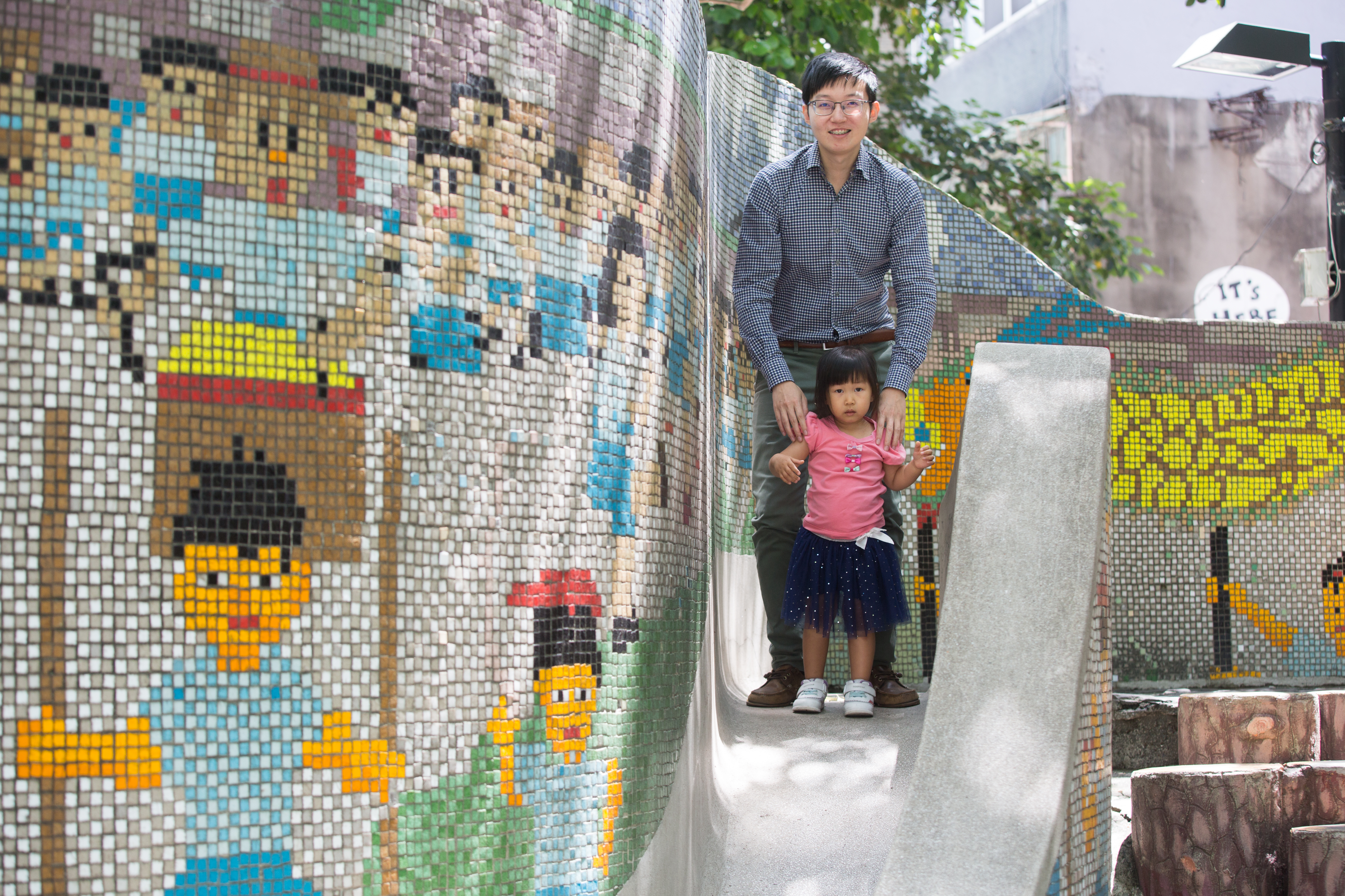 施雅棠年僅30歲，卻已賺進8位數的金庫，打算退休後要每天研究財報、陪女兒成長。