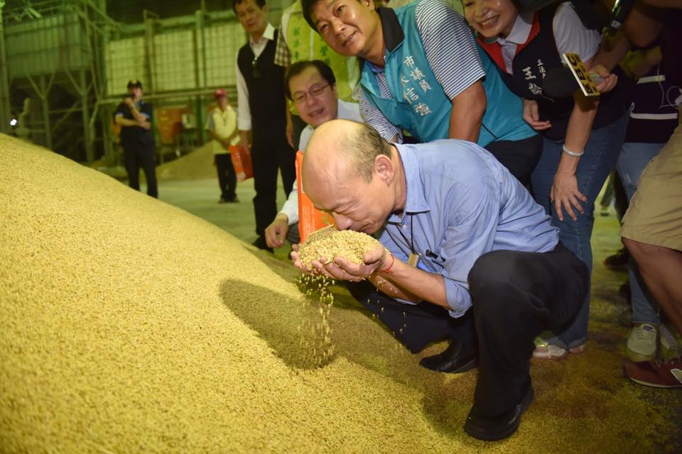 韓國瑜日前接受媒體專訪，表示自己心中已有下任市長人選。（翻攝自韓國瑜臉書）