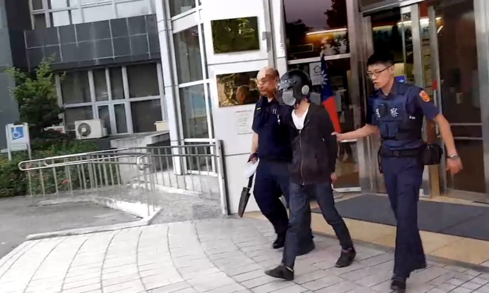 林姓犯嫌持槍朝洪姓被害人連開3槍遭移送法辦。