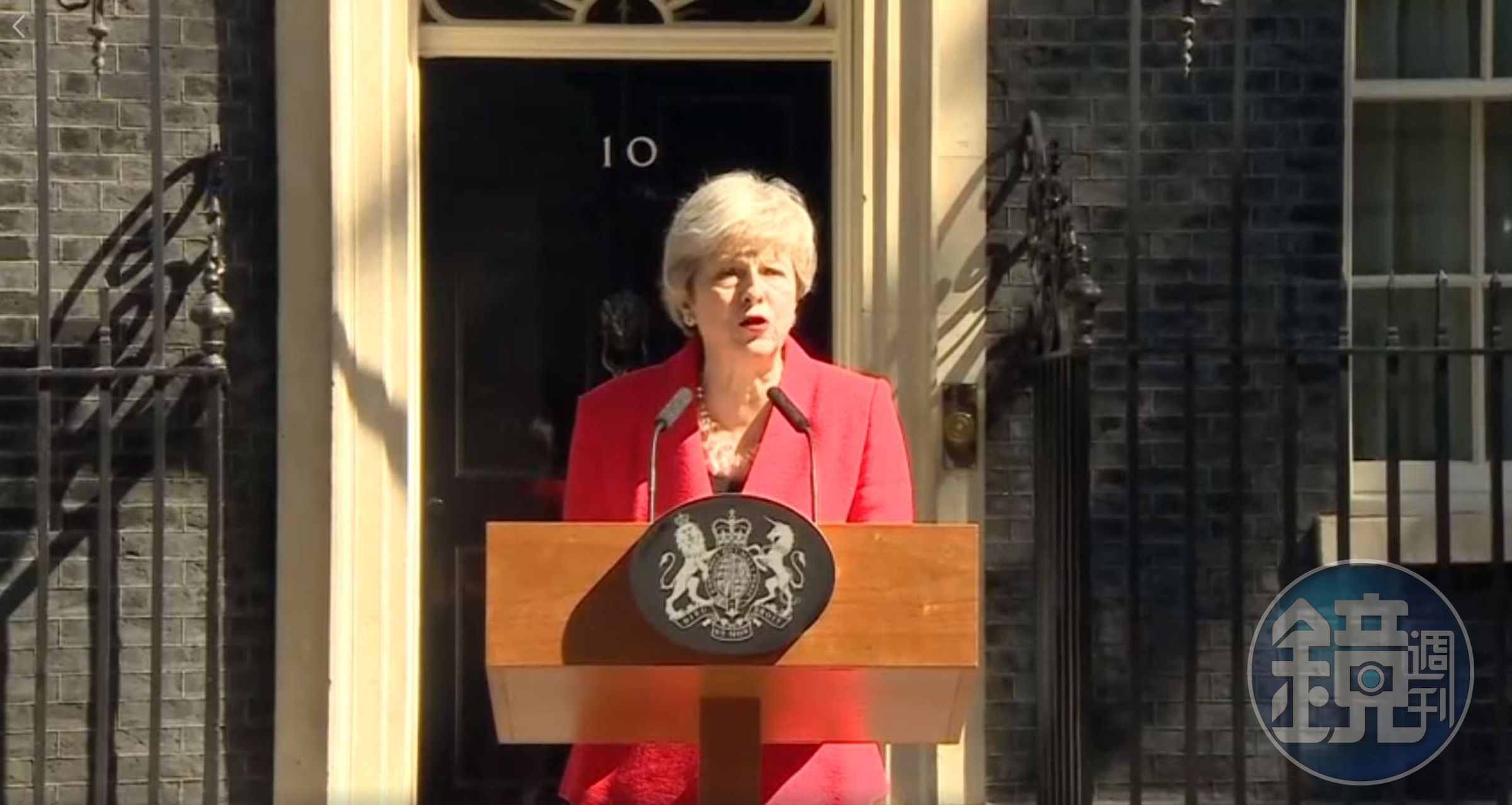 梅伊今（24日）於唐寧街10號宣布6月7日將辭去黨魁職務。（翻攝自UK Prime Minister臉書）