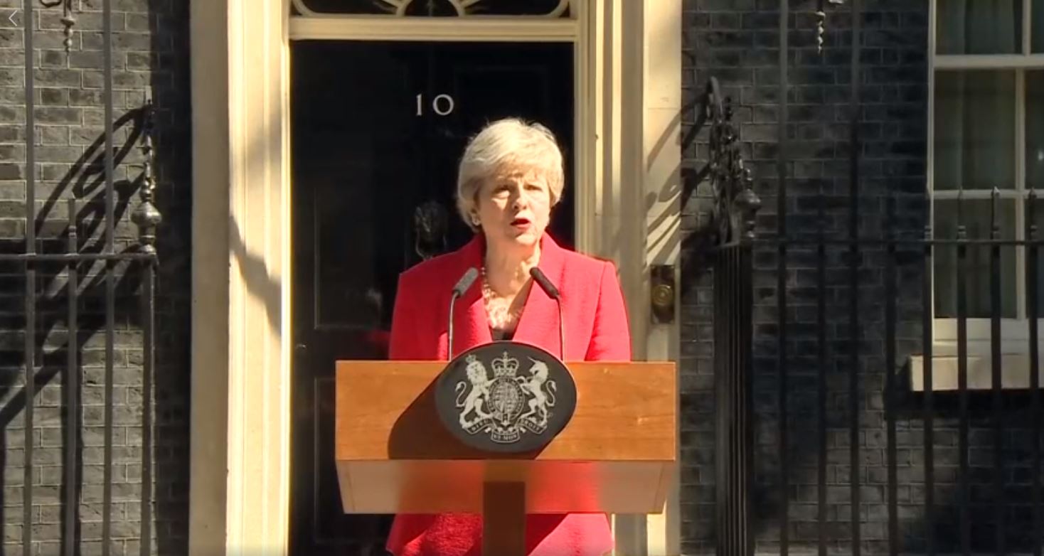 梅伊今（24日）於唐寧街10號宣布6月7日將辭去黨魁職務。（翻攝自UK Prime Minister臉書）