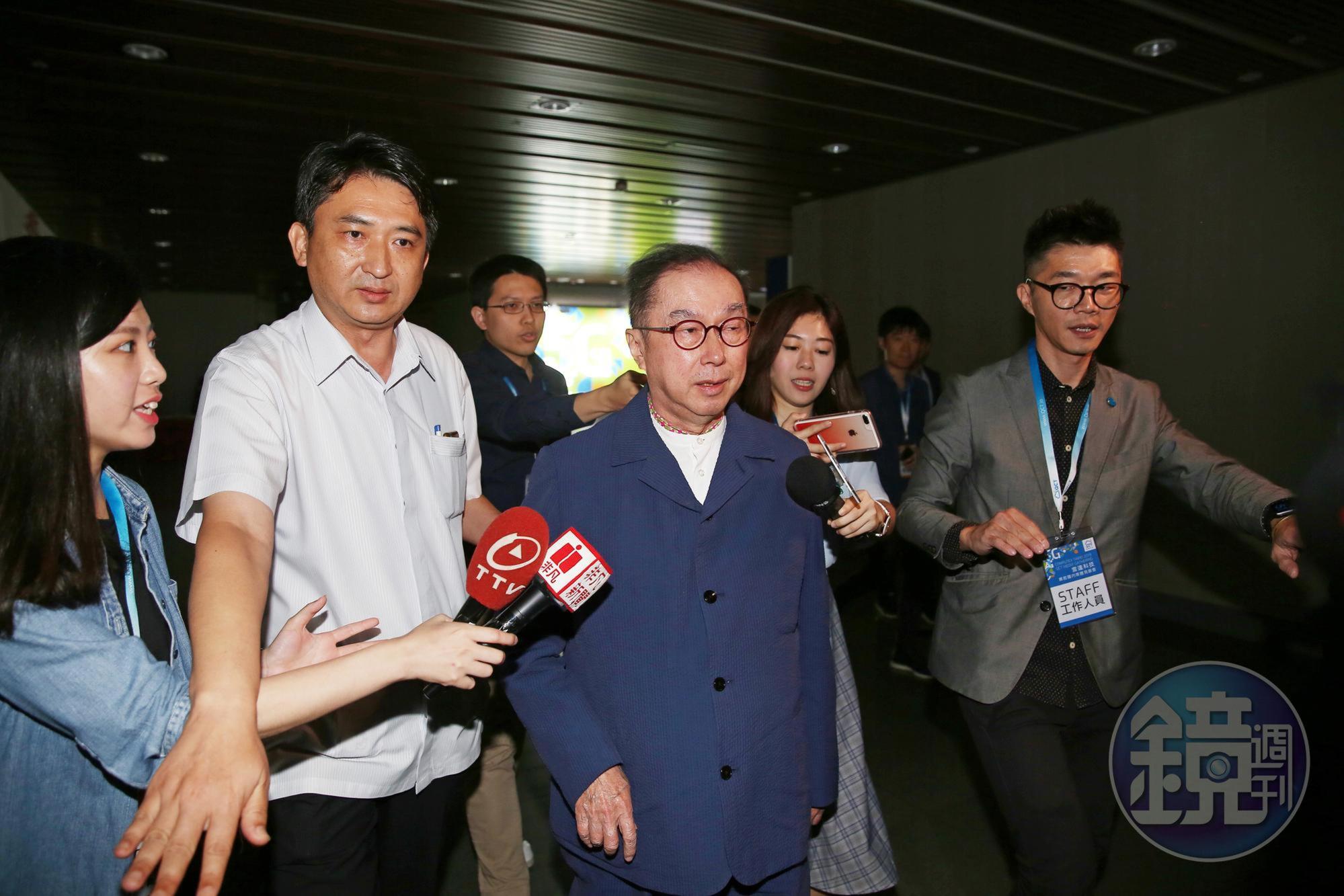 廣達董事長林百里今日出席子公司雲達科技Computex台北國際電腦展展前記者會。