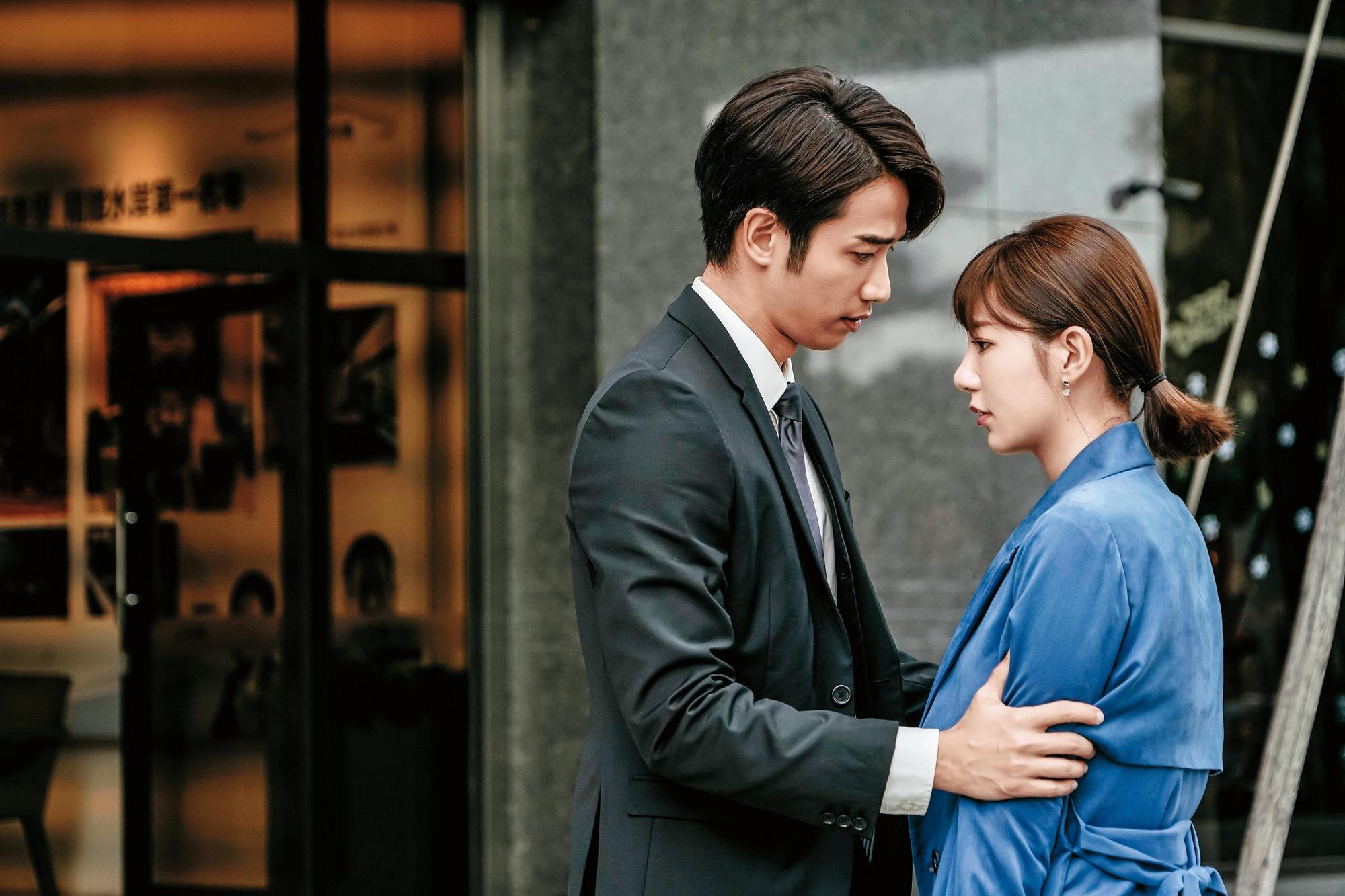 劉以豪在《我們不能是朋友》中扮演野獸派男子,和郭雪芙有許多強硬的衝突戲碼。(八大提供)
