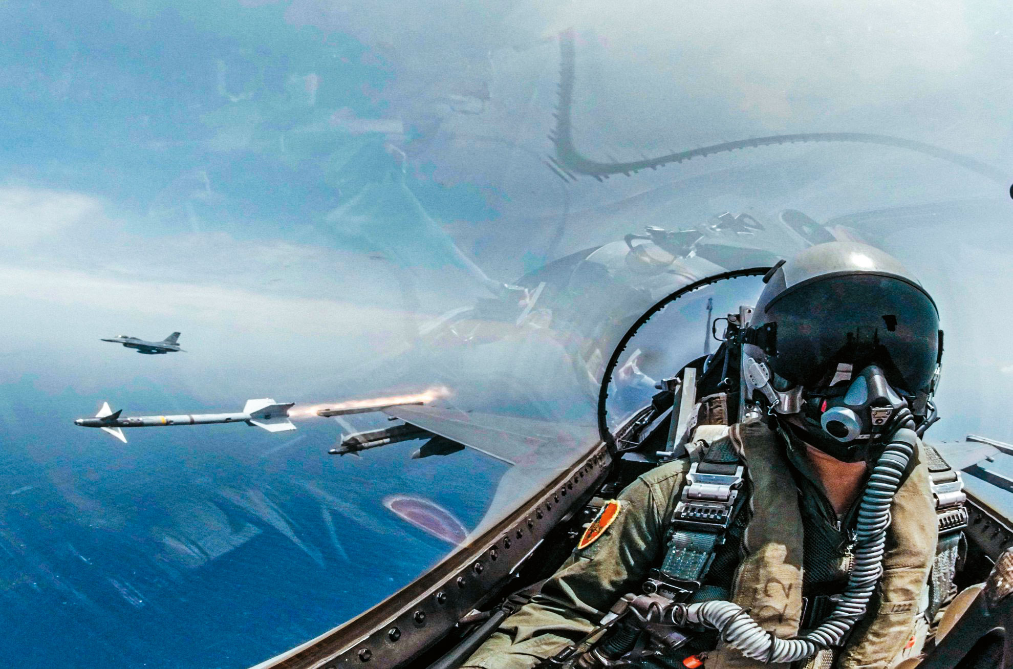 漢光三十五號實兵演習登場，空軍F-16戰機發射響尾蛇飛彈。（軍聞社）