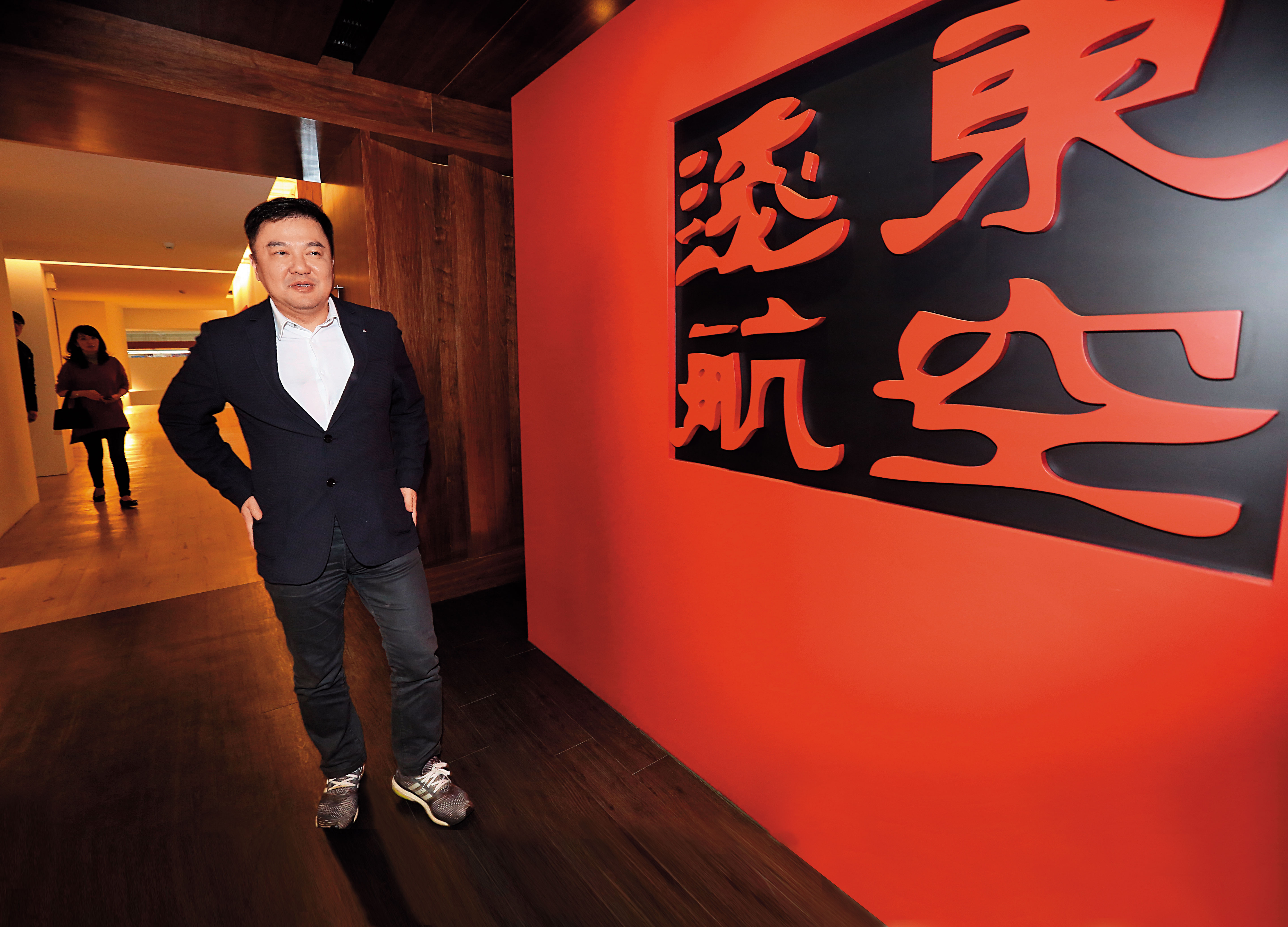 張綱維2015年成功重整遠航，當時他曾意氣風發地表示，預估全年EPS達2.5元，每年還要添購4架新機。