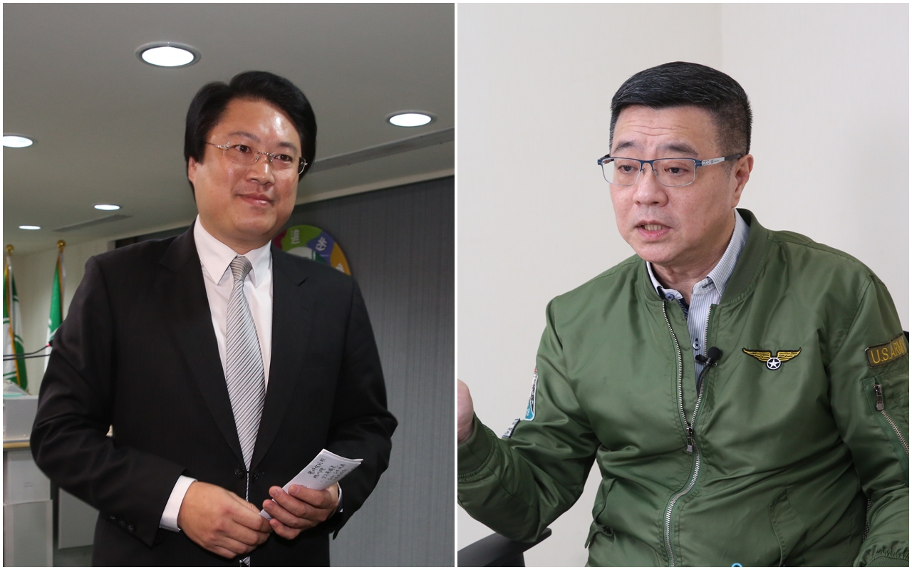 基隆市長林右昌（左）在會議開始後，率先對黨主席卓榮泰（右）開砲，要求今天不該以表決方式處理。