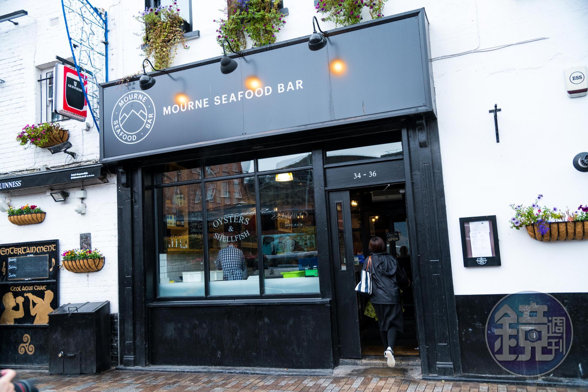 「Mourne Seafood Bar」是當地知名的海鮮餐廳，獲得2019米其林指南餐盤推薦。
