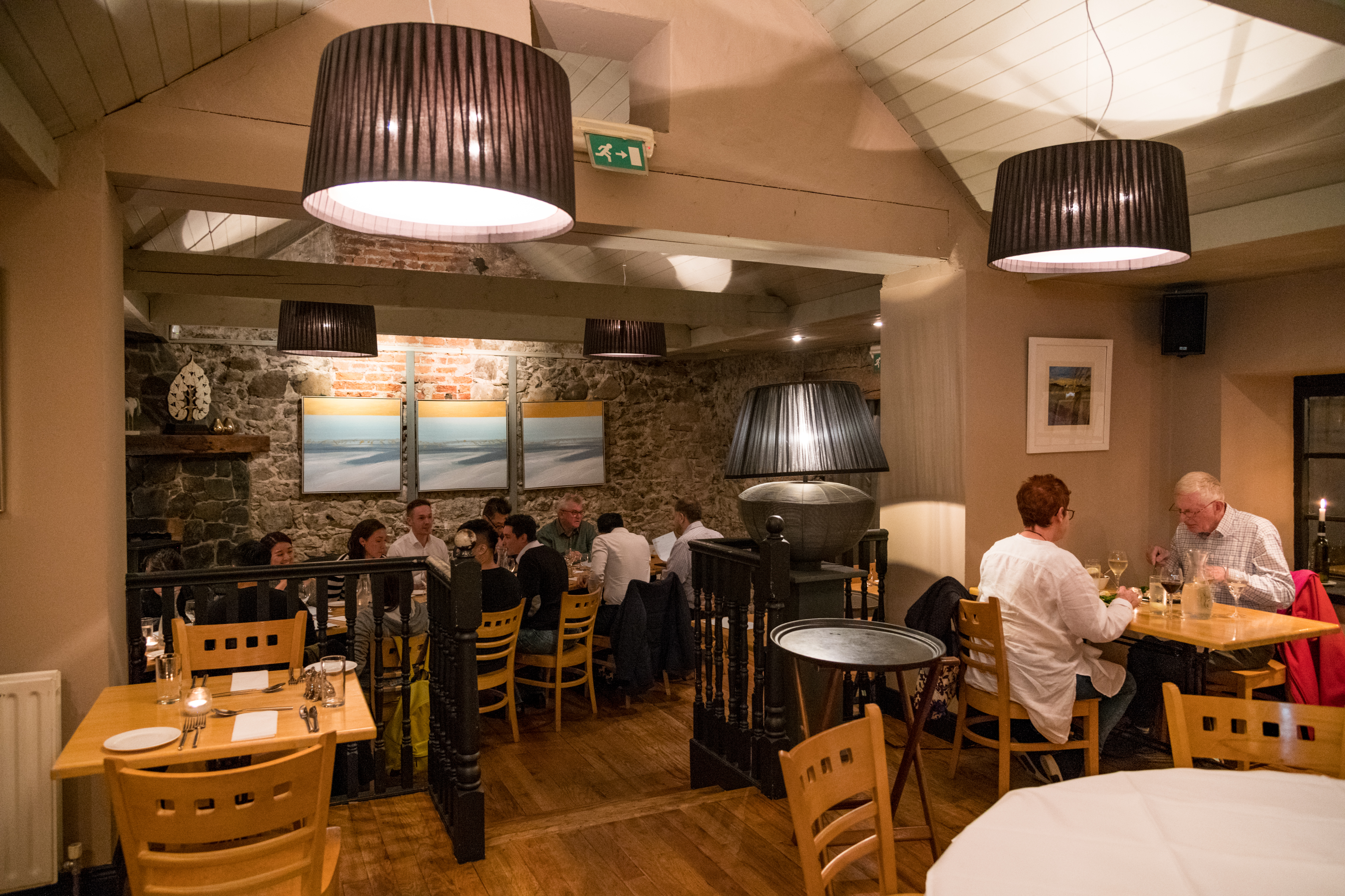 「Tartine at the Distillers Arms」餐廳過去是布什米爾威士忌酒廠主人的家，空間溫馨舒適。