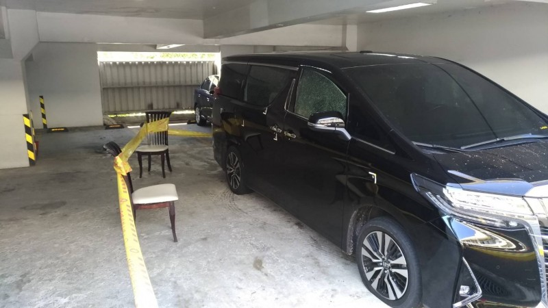 顏嫌跟隨被害人徐男，回鑾活動結束後一路尾隨到高速公路開槍射擊輪胎。（翻攝畫面）