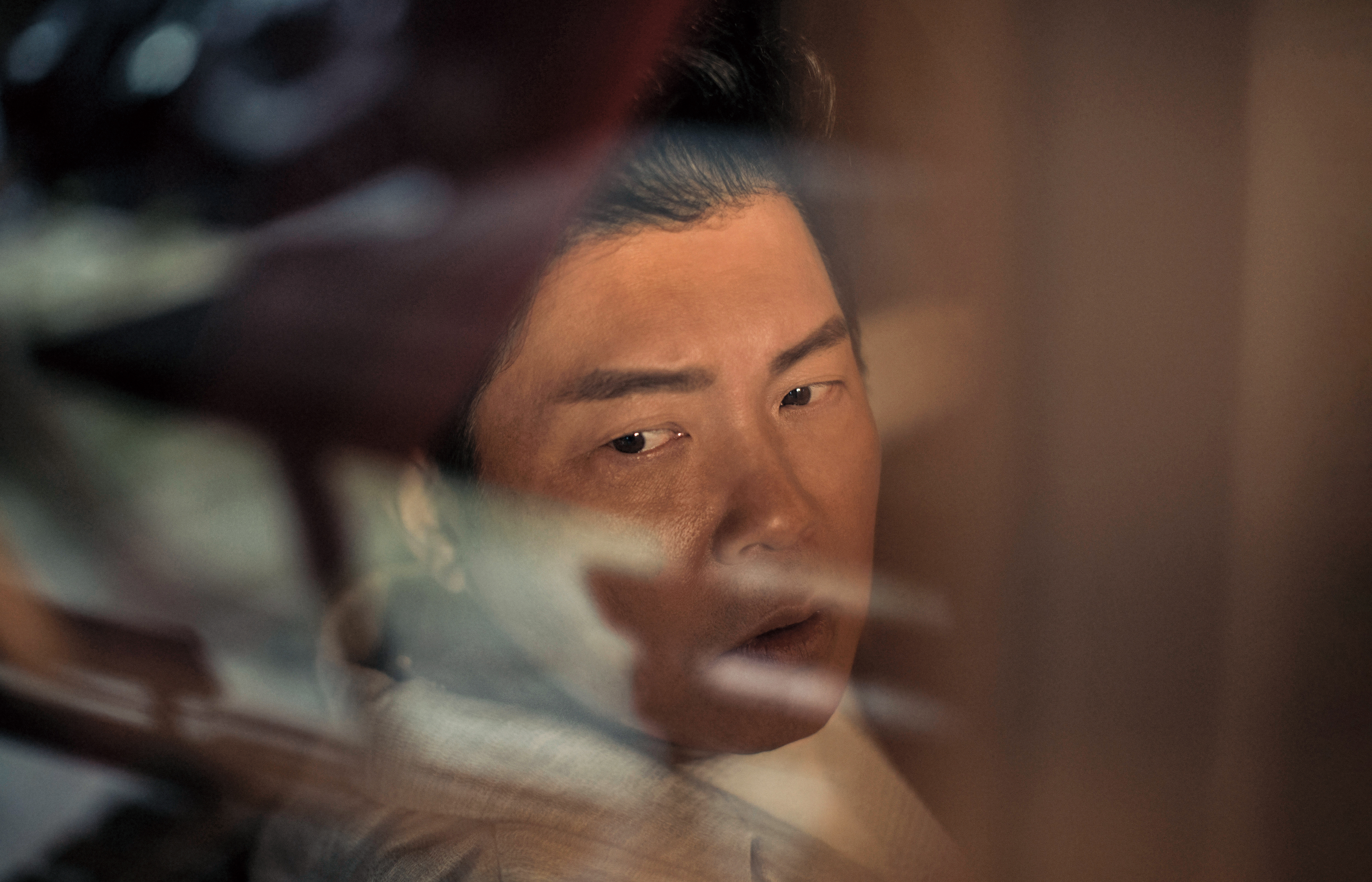 訪問一開始， 提到曾國城當年在小劇場演出的時期， 一下子就把他推進了回憶的黑洞。