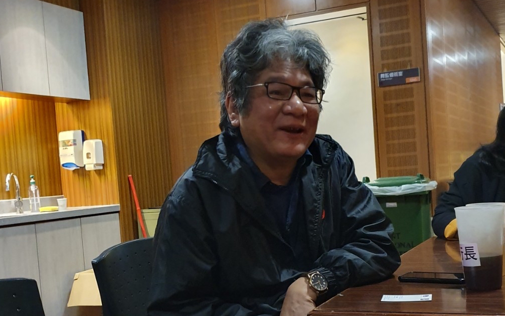 紙風車基金會李永豐執行長希望政府能重視兒童藝術發展,台灣的孩子該由我們來守護。