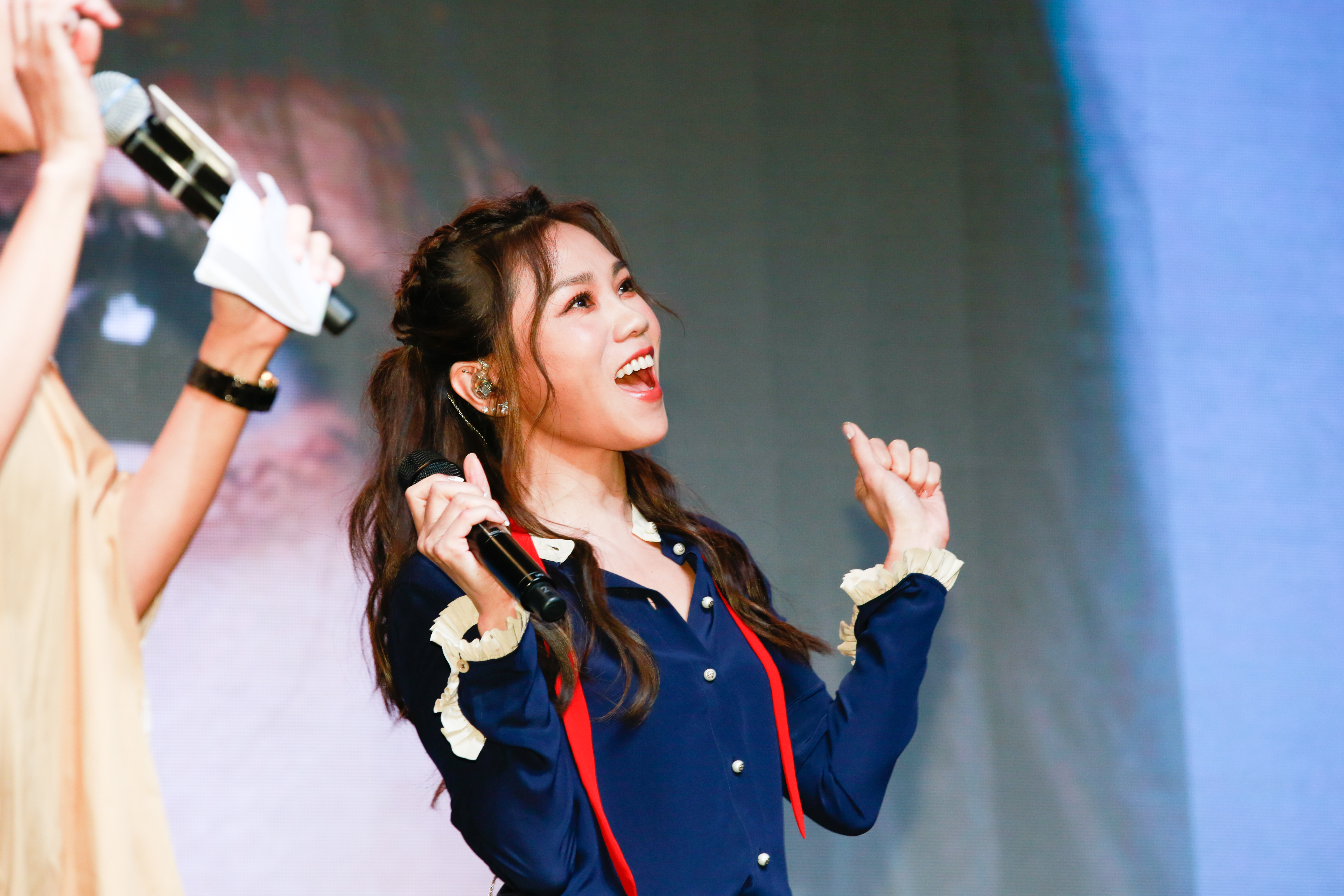 蔡健雅6年沒辦簽名會，這場簽名會也是粉絲們網上敲碗敲來的。