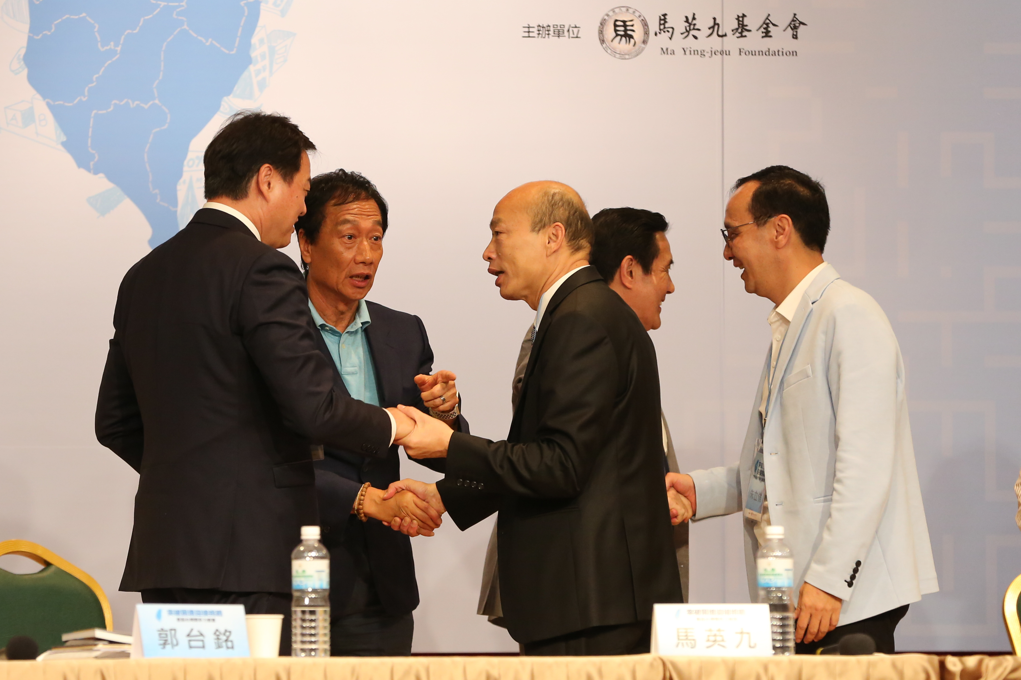 鴻海郭董認為韓國瑜大談的「簽訂FTA、發財外交」口號像在抄他的。（資料照）