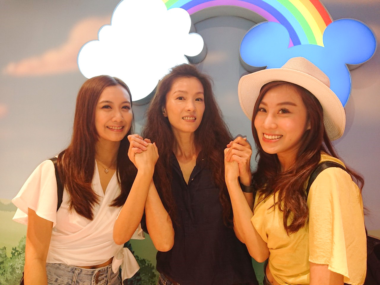 翰成數位直播6月1日到6月5日再度將前進韓國首爾直播，這次葉全真將帶著小沛與小延新主播組合出馬。（翰成數位直播提供）