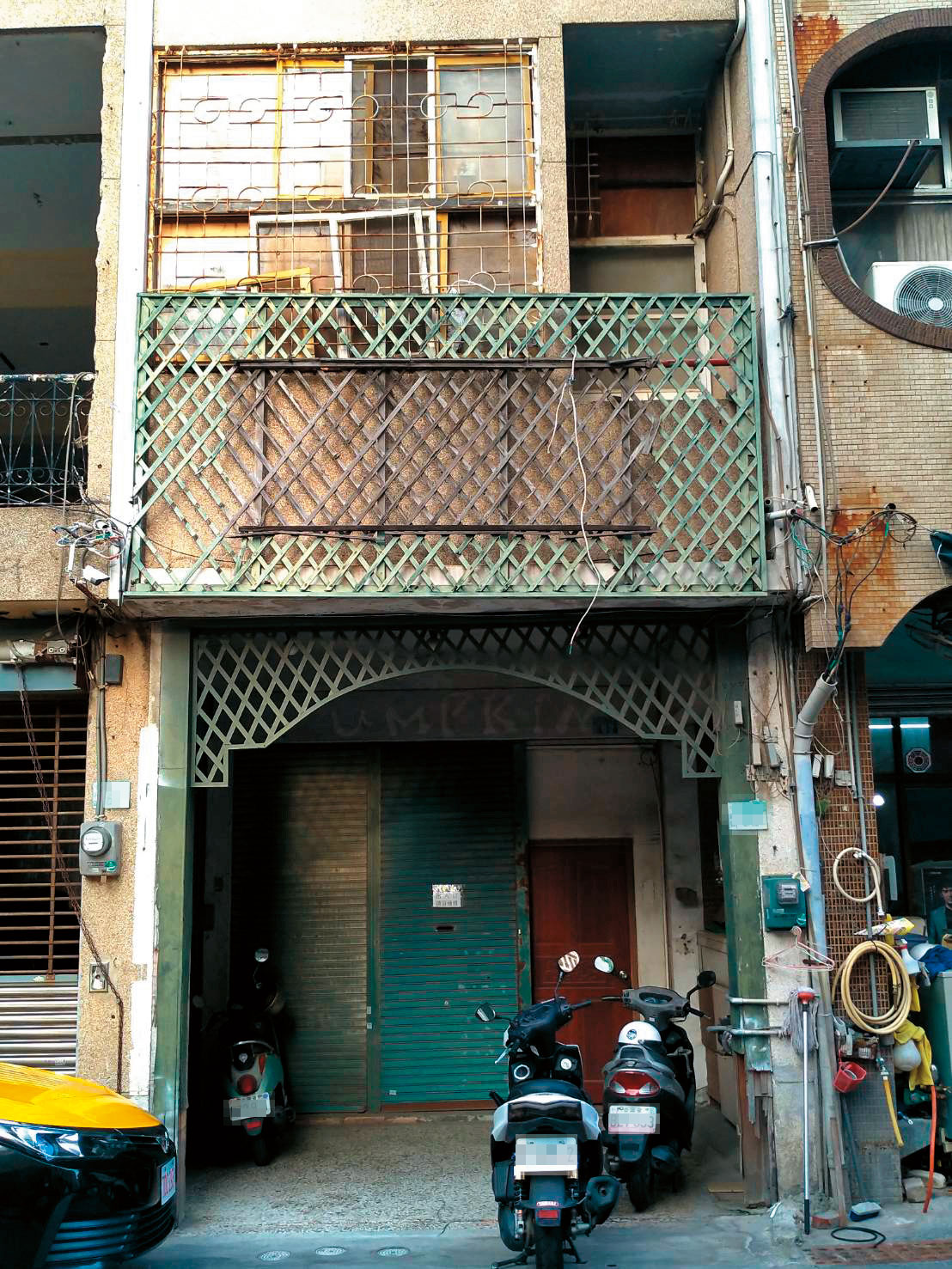 12年前發生雙屍命案的新美街金飾加工工作室，目前仍維持當年外觀。