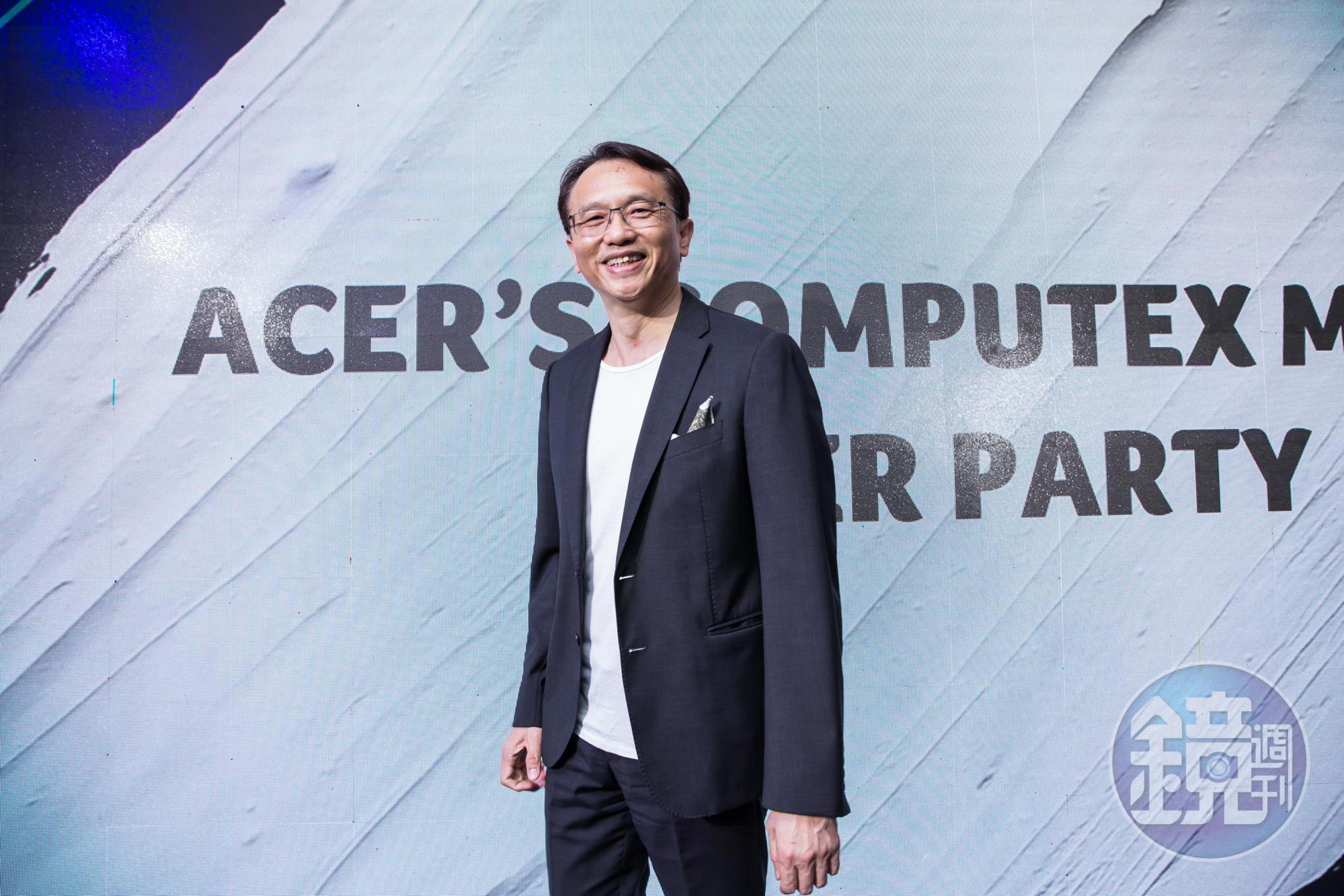 陳俊聖期許宏碁成為引領產業潮流的先鋒者。