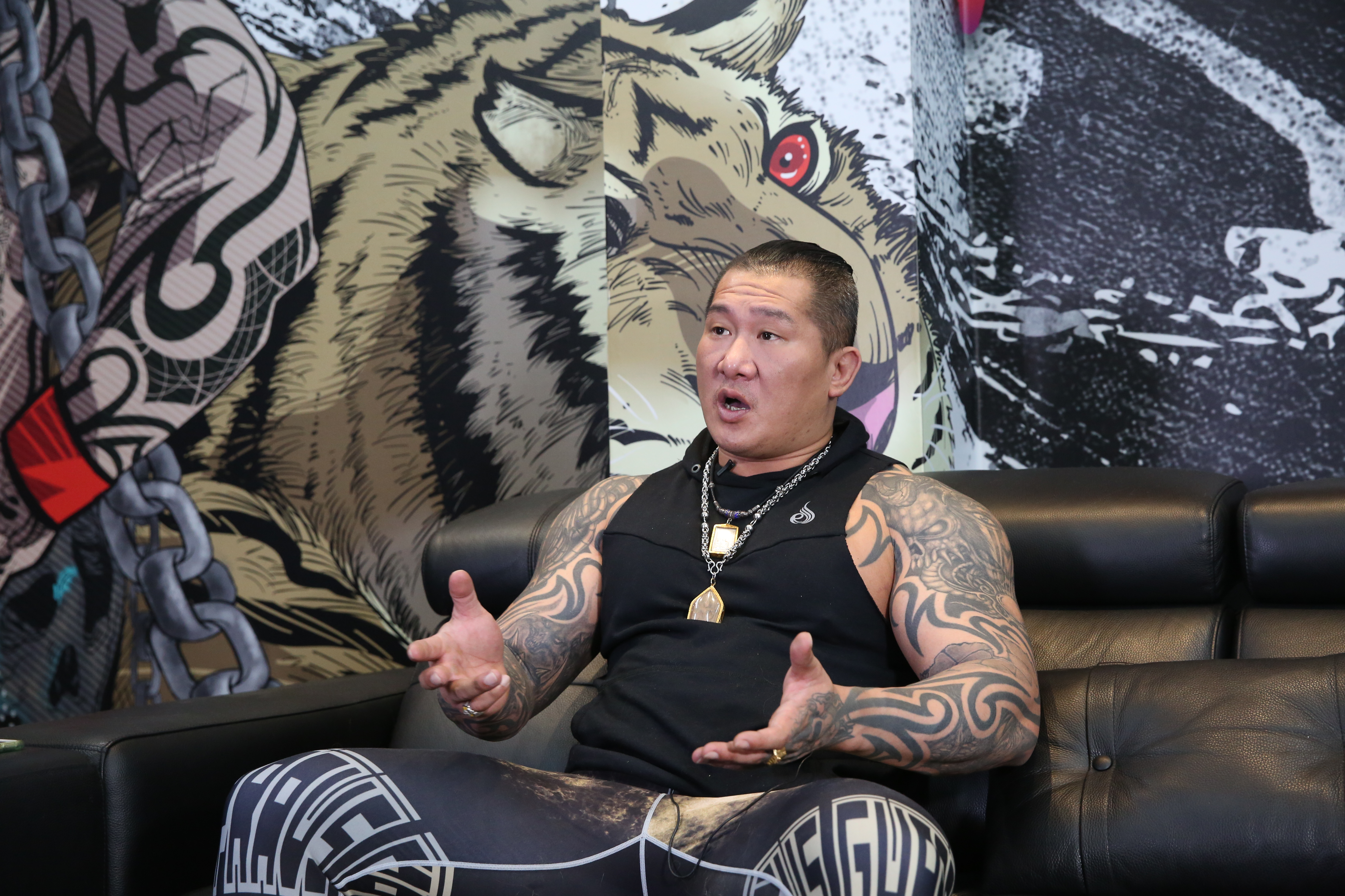 「館長」陳之漢昨日開直播時痛批韓國瑜，「回來台灣就粉身碎骨，去那邊（中國大陸）就他X的哈巴狗。」（本刊資料照）