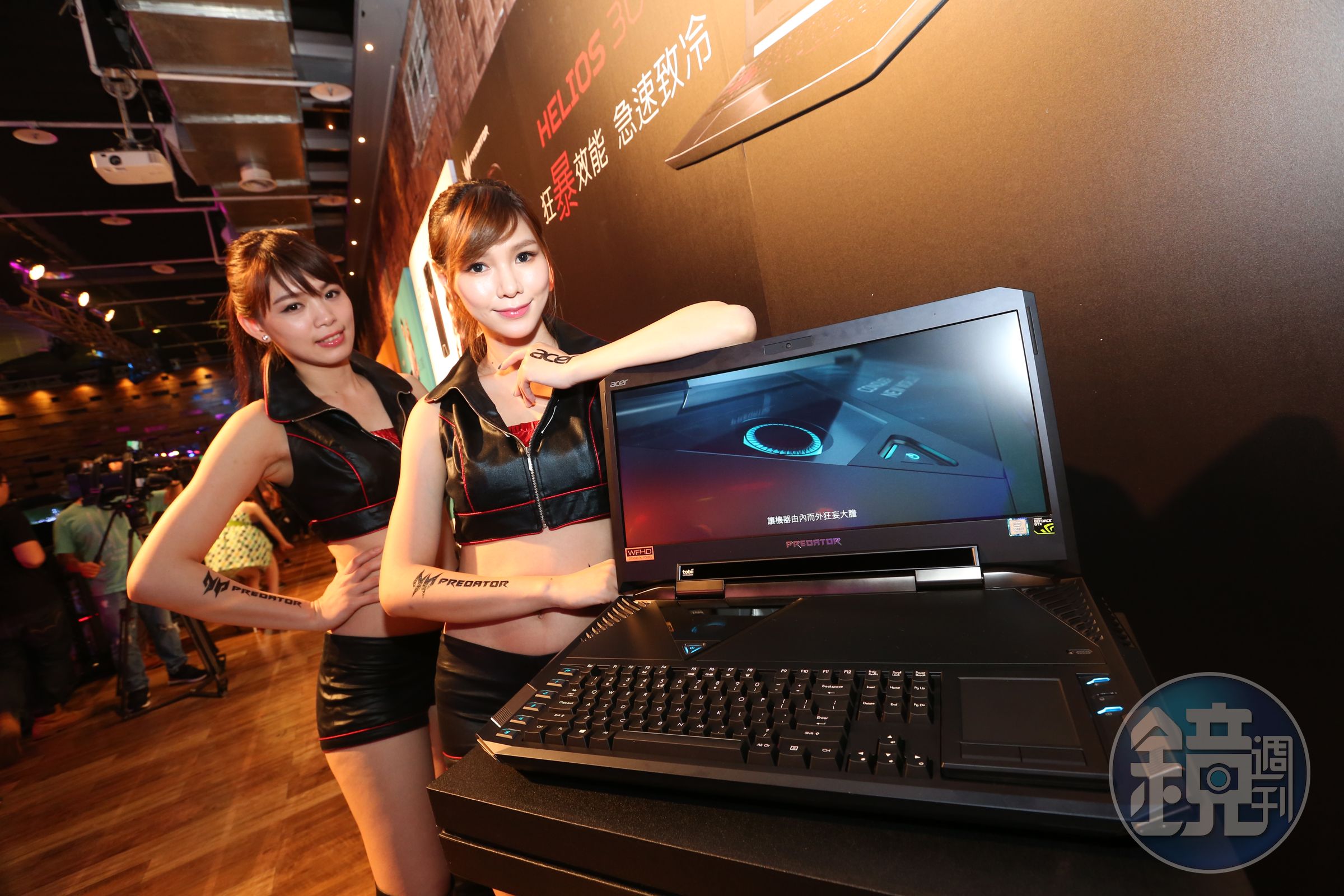 宏碁acer Predator 21 X旗艦級電競筆電在2016年推出，售價近30萬元台幣。