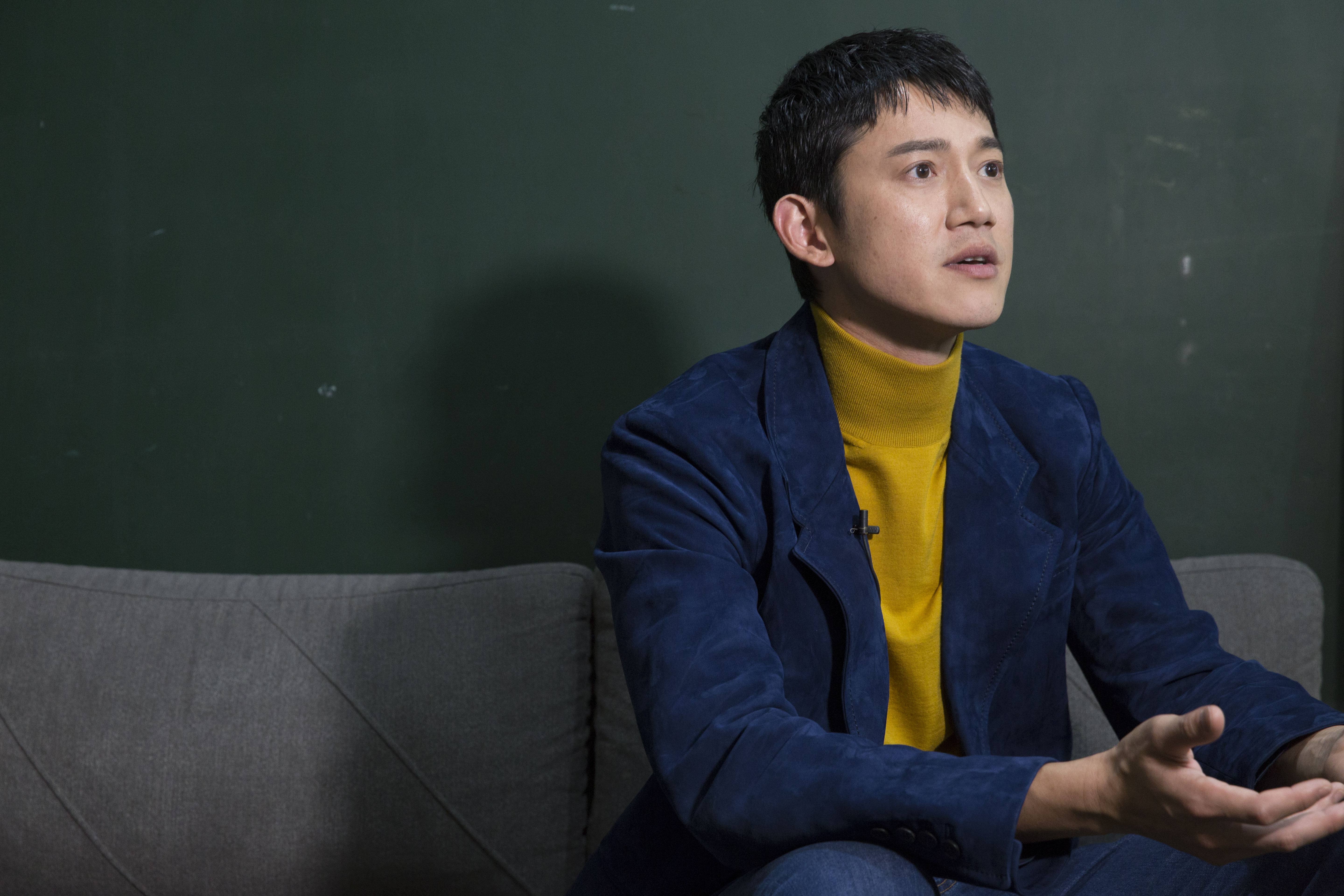 金鐘視帝吳慷仁也在臉書悼念賀一航，希望他一路好走。