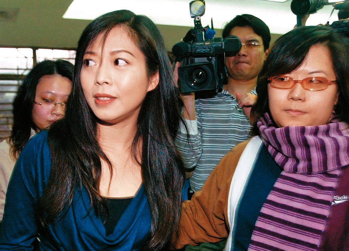 盧靚入獄沒多久就發現懷有身孕，保外生產後帶著女兒服刑。（東方IC）