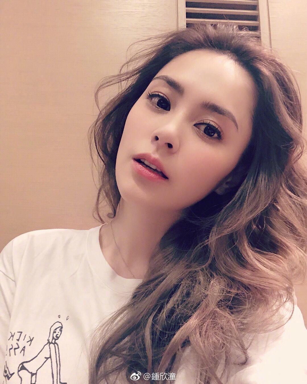 鍾欣潼曾在節目中坦承陳冠希是她的最愛,不過卻被陳打臉。(翻攝鍾欣潼微博)