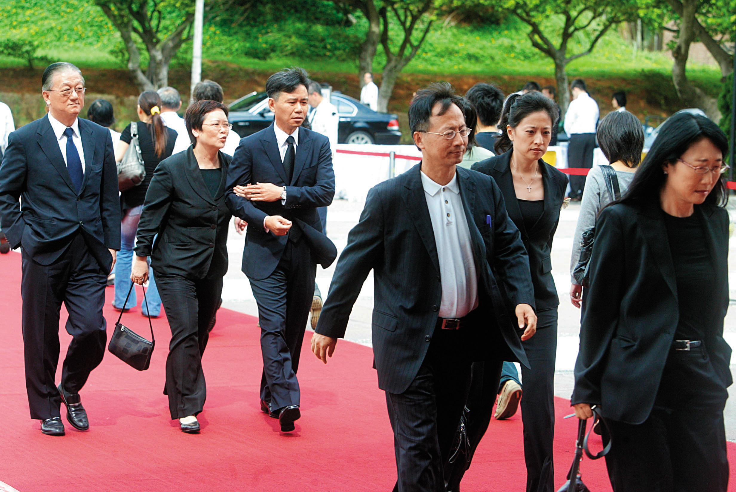 王永慶過世後,台灣境內的595億元遺產已分配完畢,但他的9個子女仍得面對海外6,000億元遺產訴訟。(東方IC)