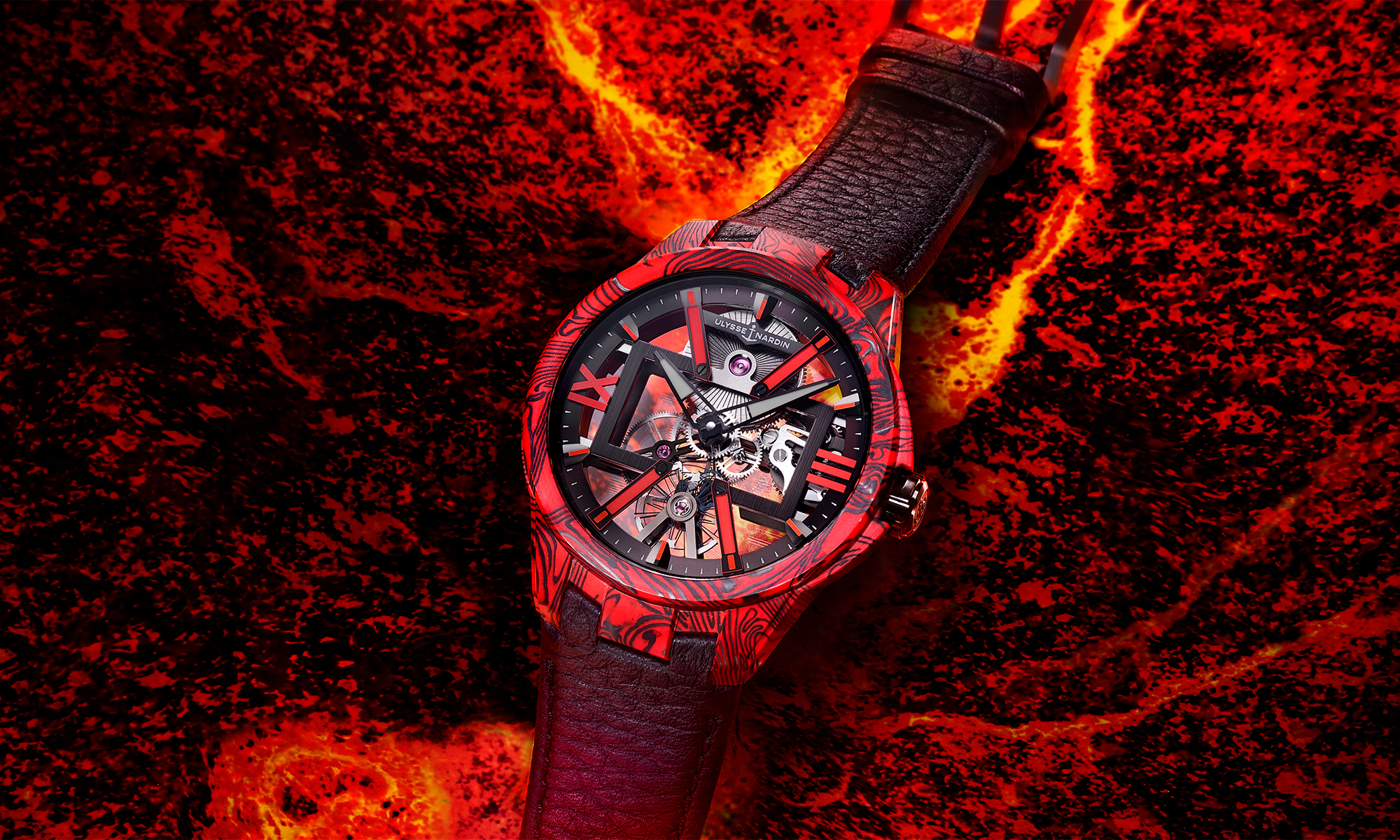 雅典錶全新鏤空X岩漿腕錶結合超輕碳纖維材質與紅色大理石紋環氧樹脂，搶眼的配色與視覺效果讓人印象深刻。