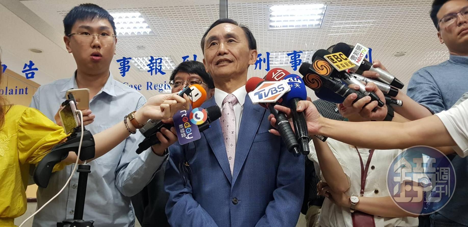 吳子嘉經5小時才結束偵訊，對外表示整個事件的完整始末，他都已鉅細靡遺地向檢察官報告，並預告王小姐是要被傳喚的對象，因為她也是當事人之一。