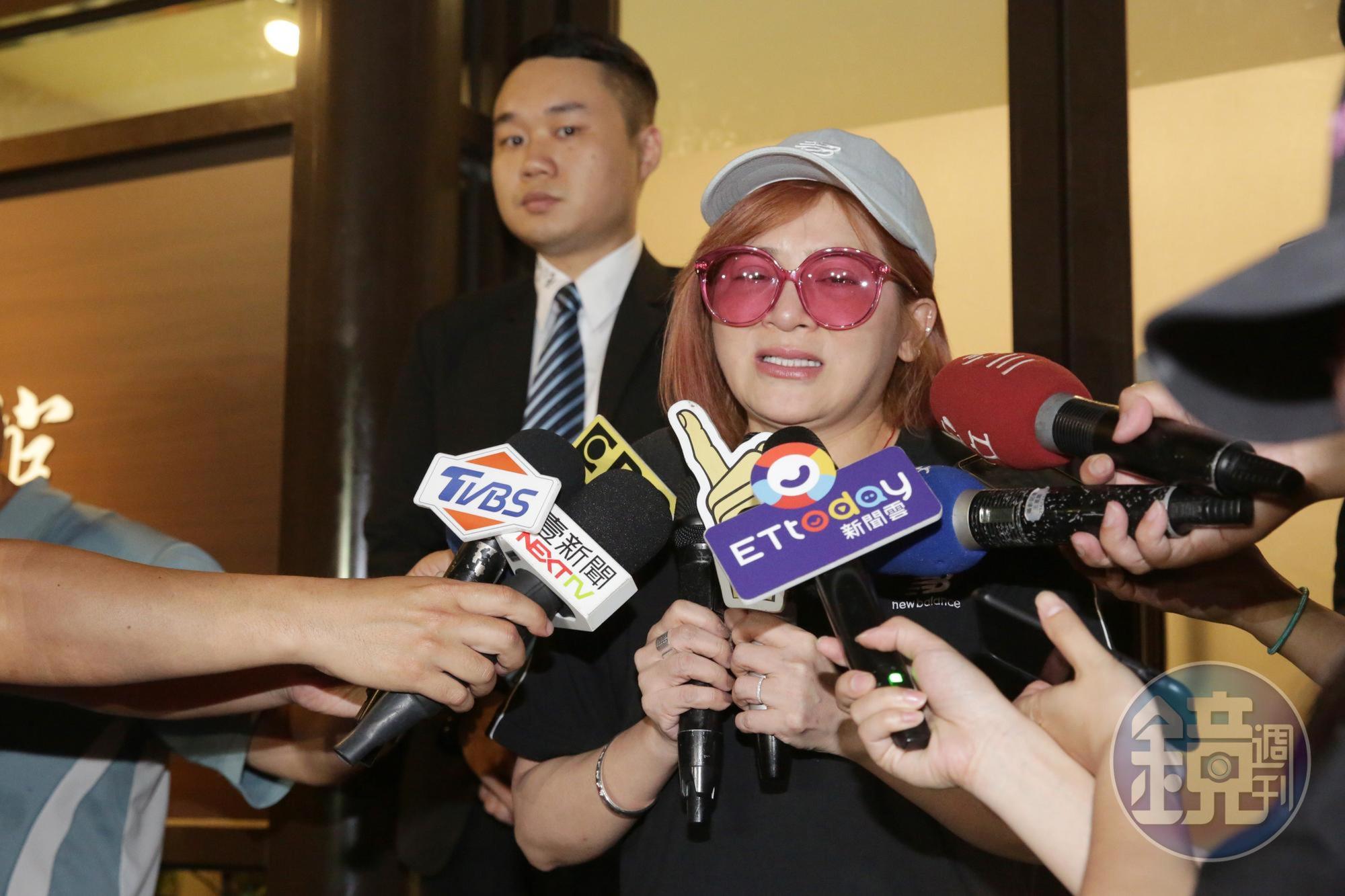 賀一航驟逝，王彩樺直言至今仍不敢相信。