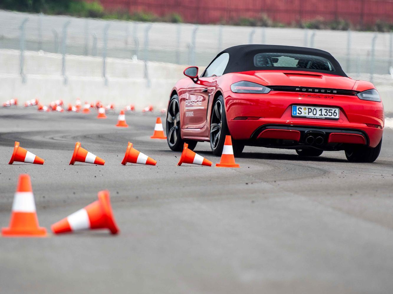 試駕車款：718 Boxster GTS