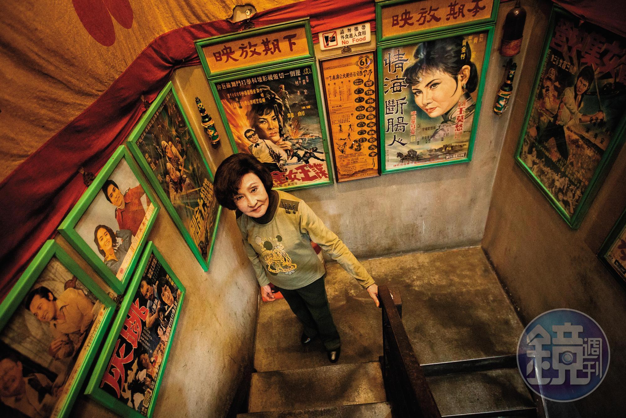 當白虹聽說有間餐廳以台語片做主視覺，打造本土懷舊風時，她調皮地說要去給餐廳老闆驚喜，可惜我們到訪當天，老闆不在店裡。