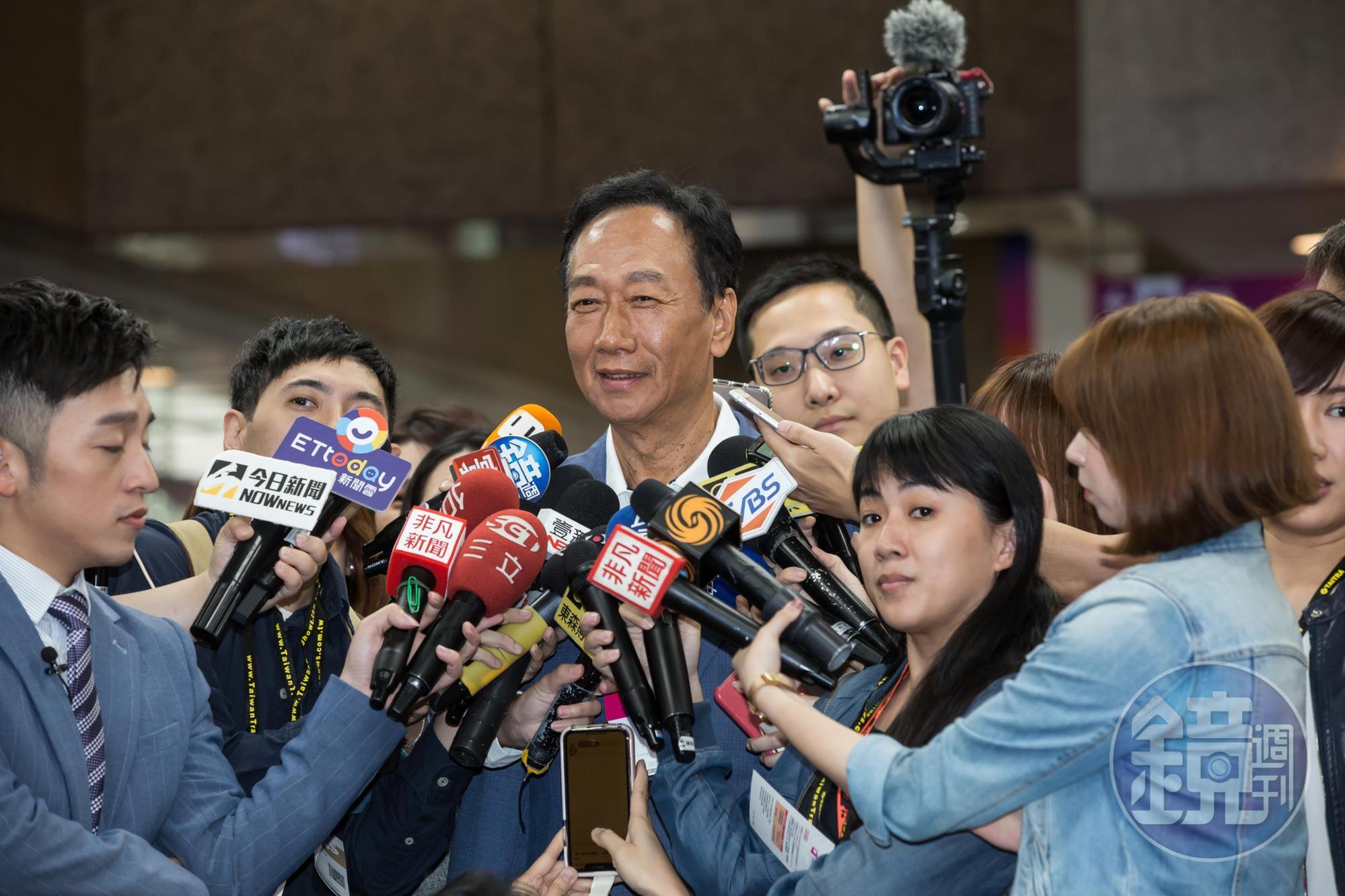 鴻海董事長郭台銘痛批《中國時報》,甚至發起抵制。