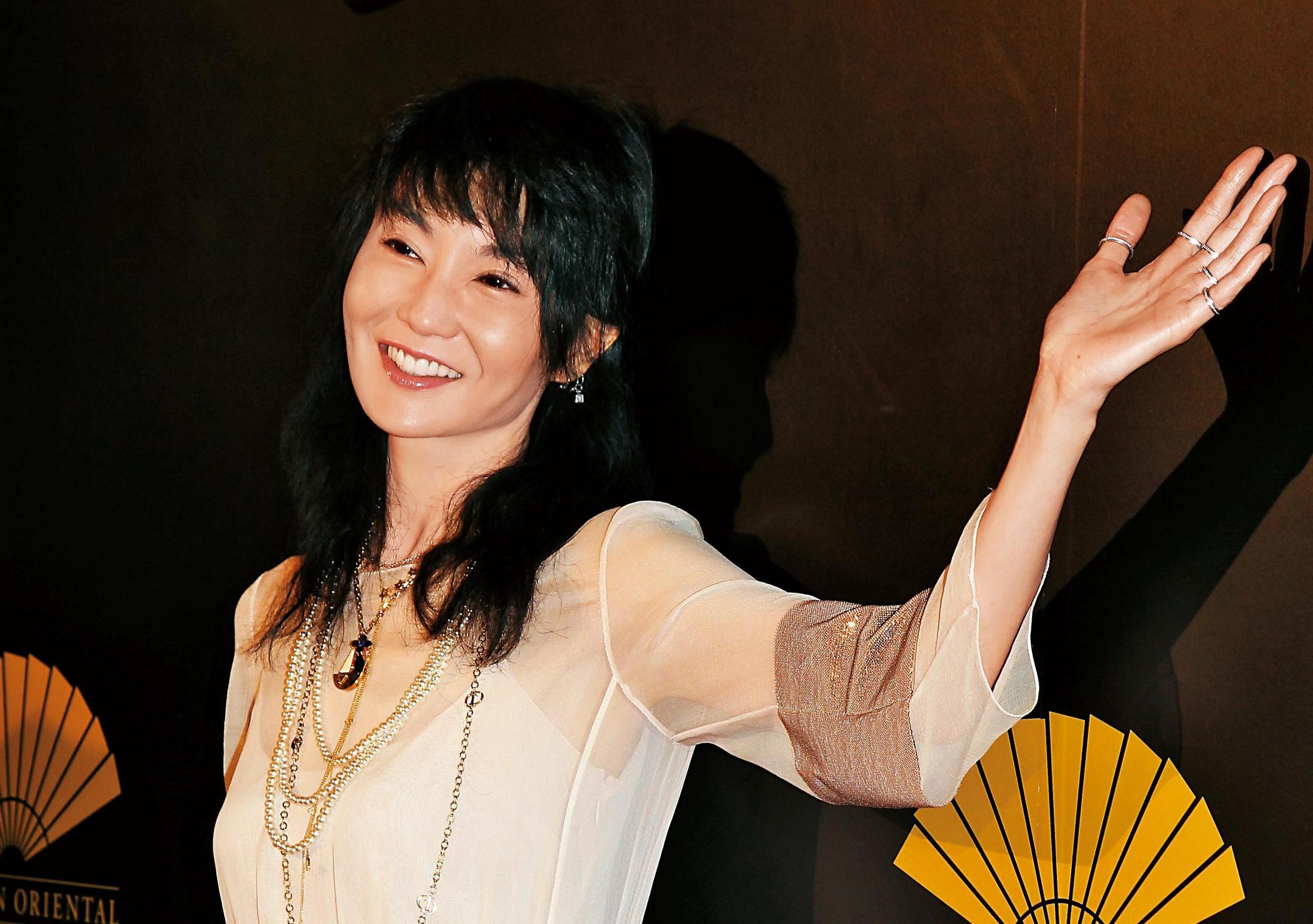 張曼玉近年淡出影壇,過著閒雲野鶴的日子,偶爾露臉參加時尚活動或唱歌,懶得理外界的紛擾。(東方IC)