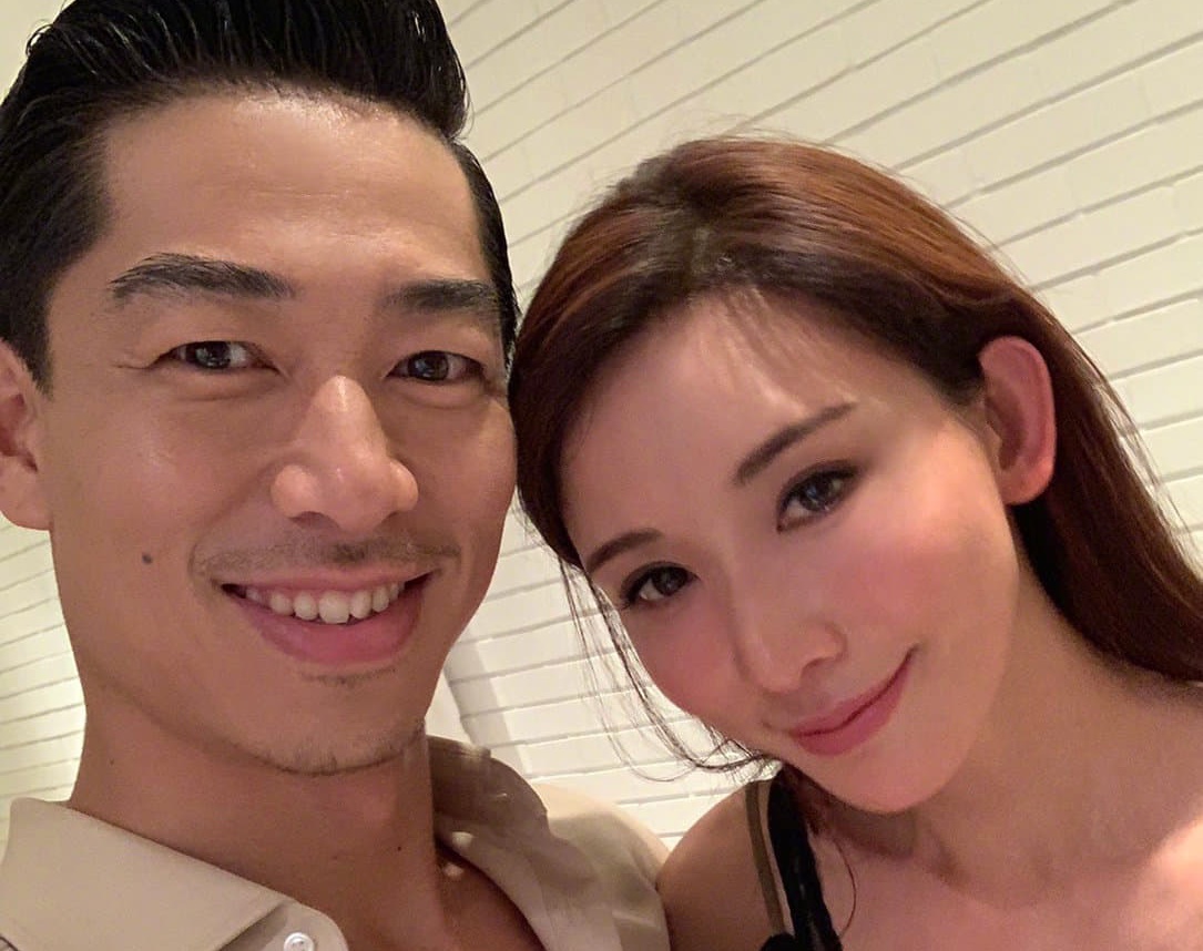 林志玲在微博上貼出兩人合照，發表浪漫結婚宣言。（翻攝自林志玲微博）